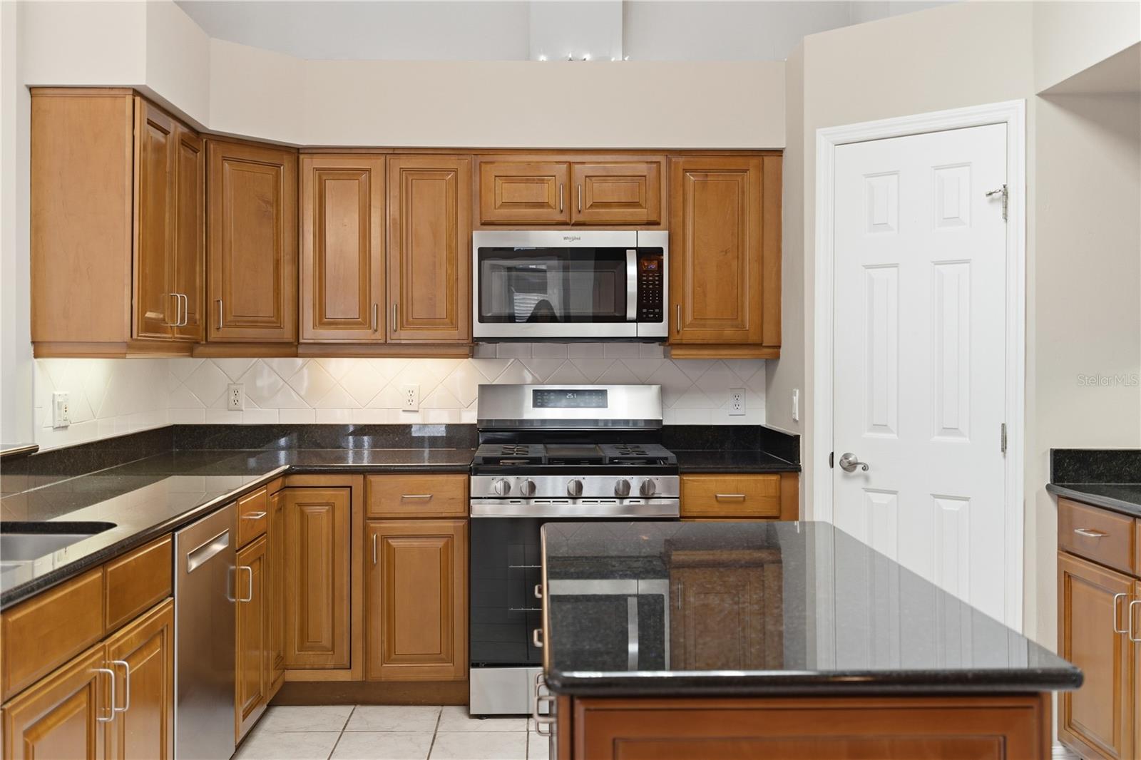 Image 11 of 42 For 5117 78 Place