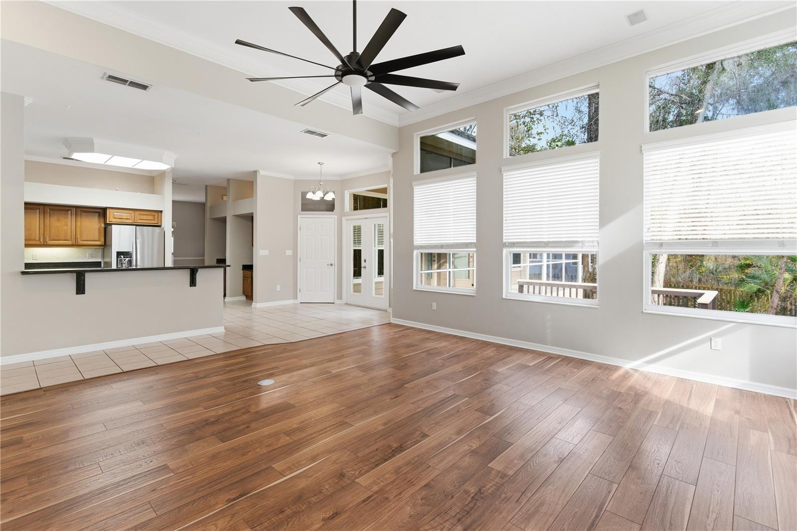 Image 8 of 42 For 5117 78 Place