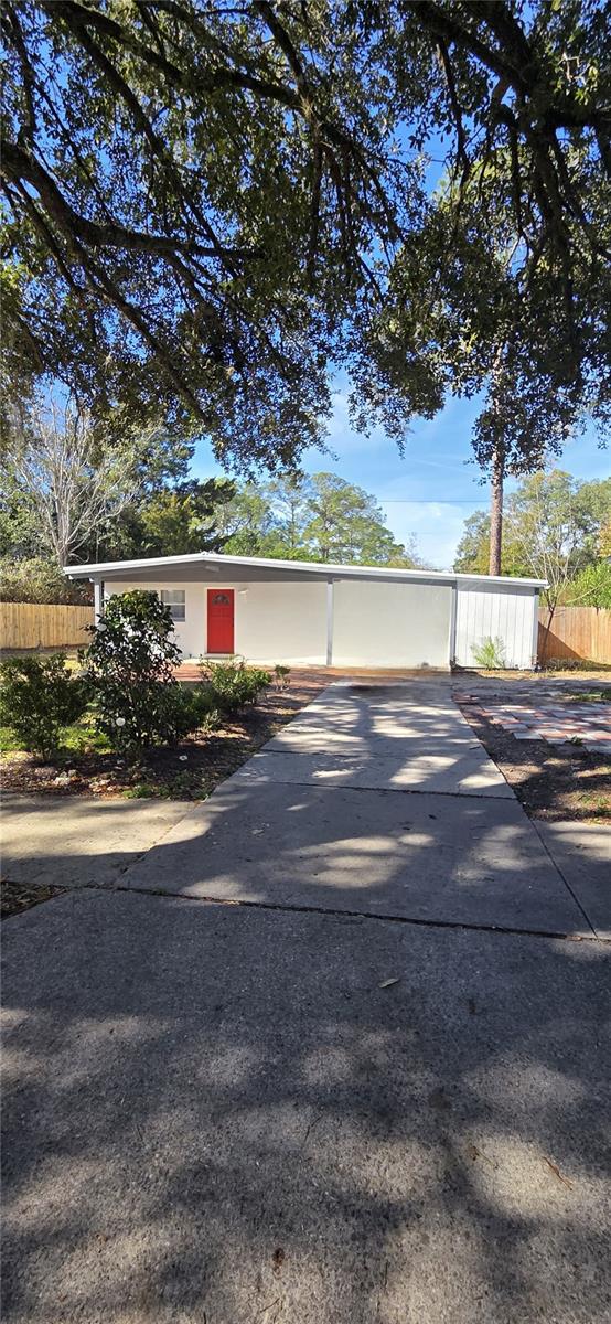 Listing photo id 0 for 2818 12 Street Ne