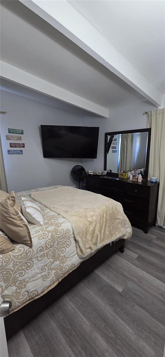 Listing photo id 3 for 2818 12 Street Ne