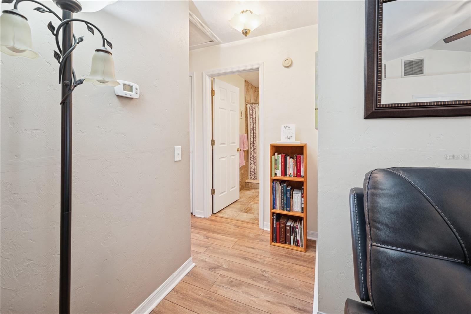 Image 22 of 46 For 6607 Woodland Drive