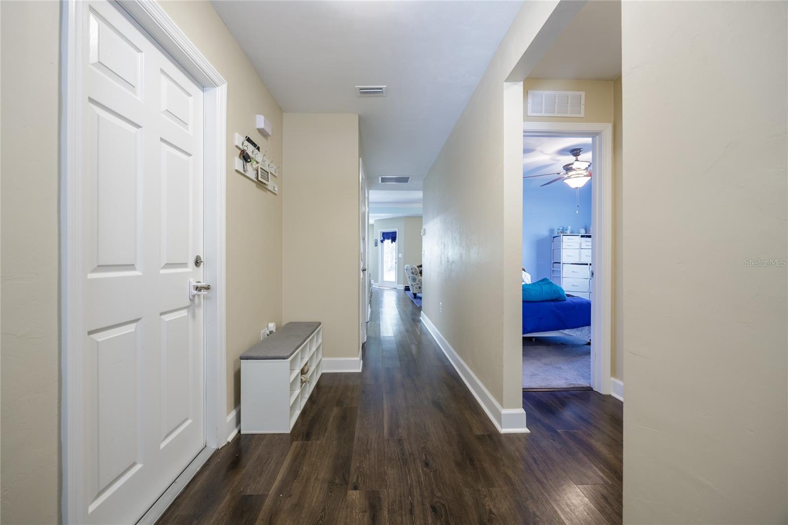 Image 11 of 39 For 667 Stephens Street