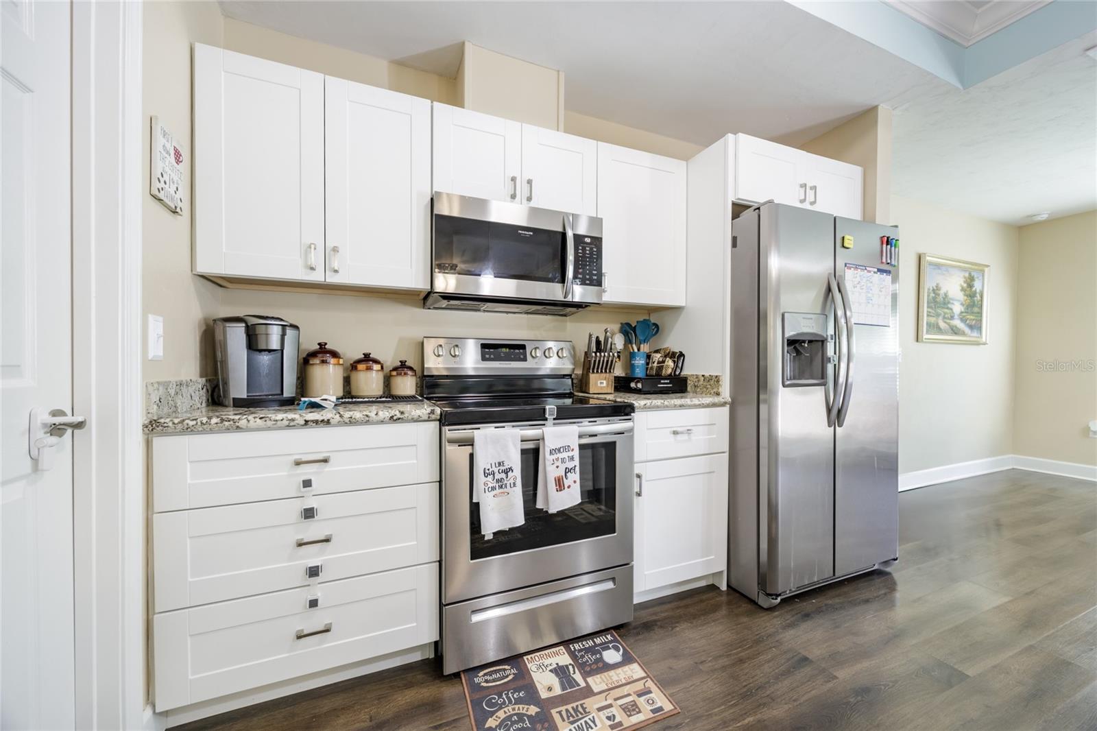 Image 13 of 39 For 667 Stephens Street