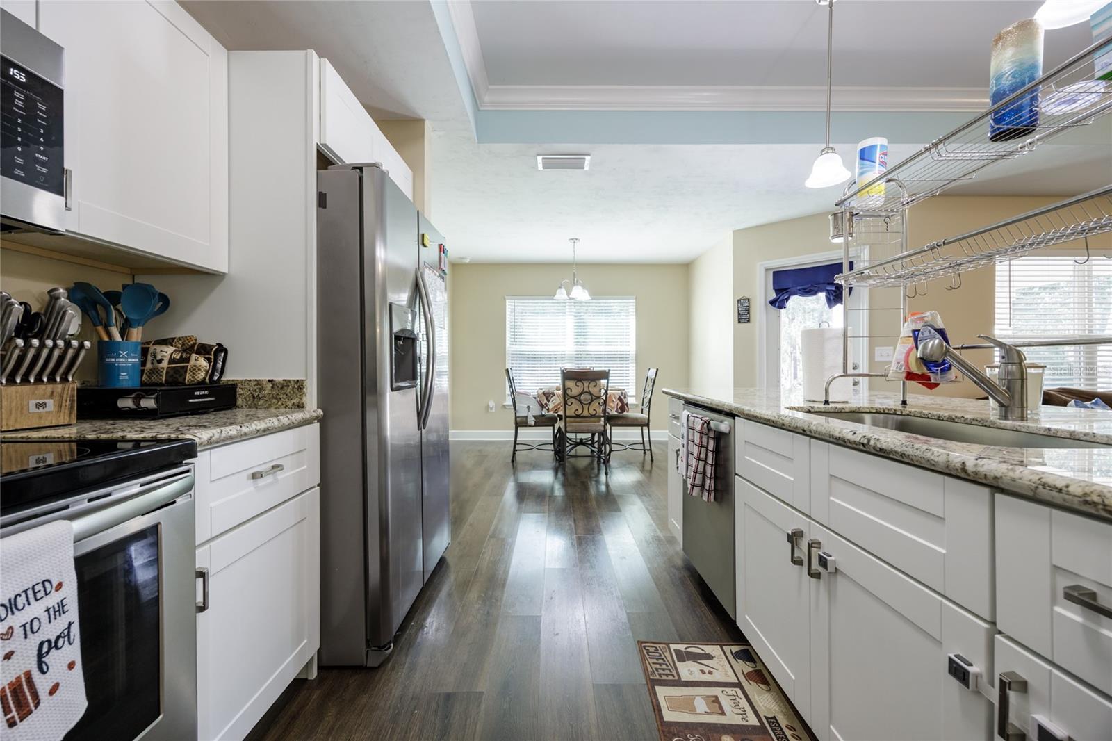 Image 14 of 39 For 667 Stephens Street