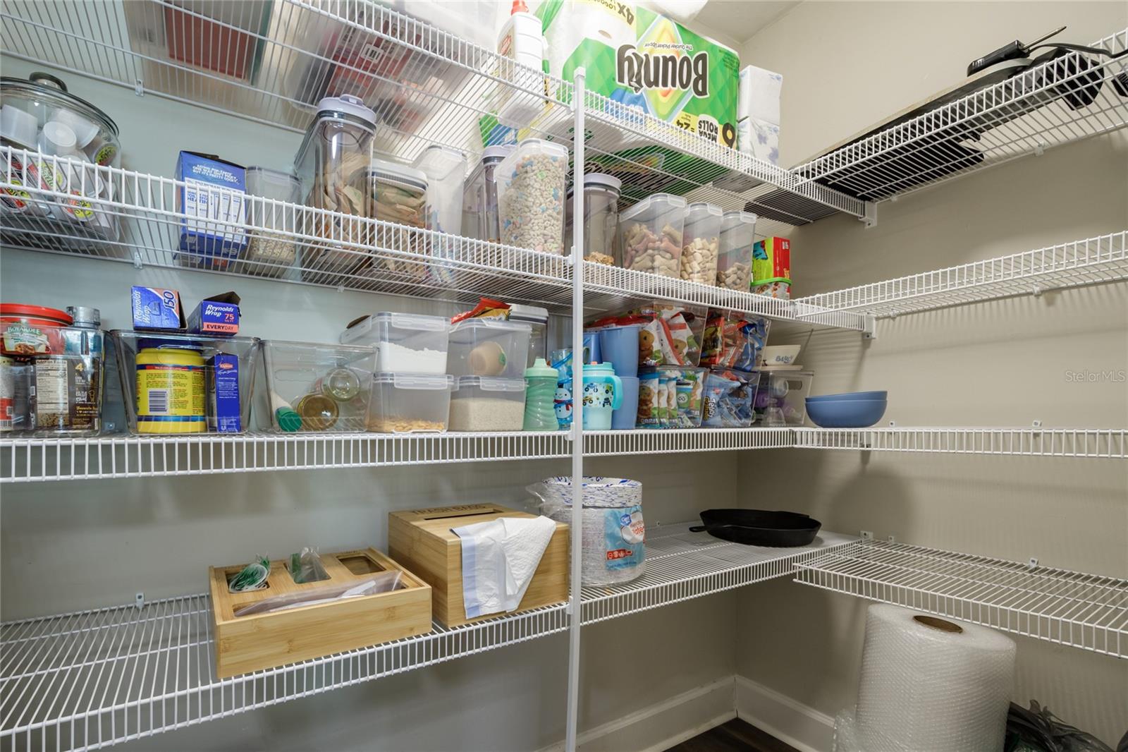 Image 15 of 39 For 667 Stephens Street