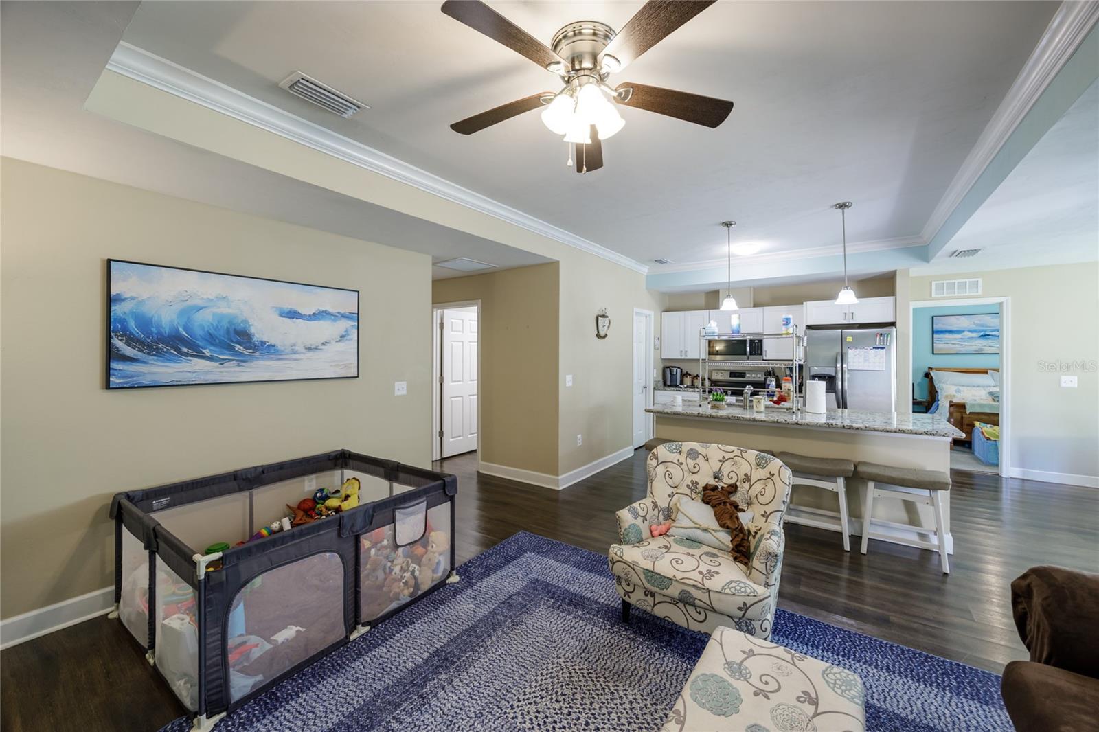 Image 18 of 39 For 667 Stephens Street