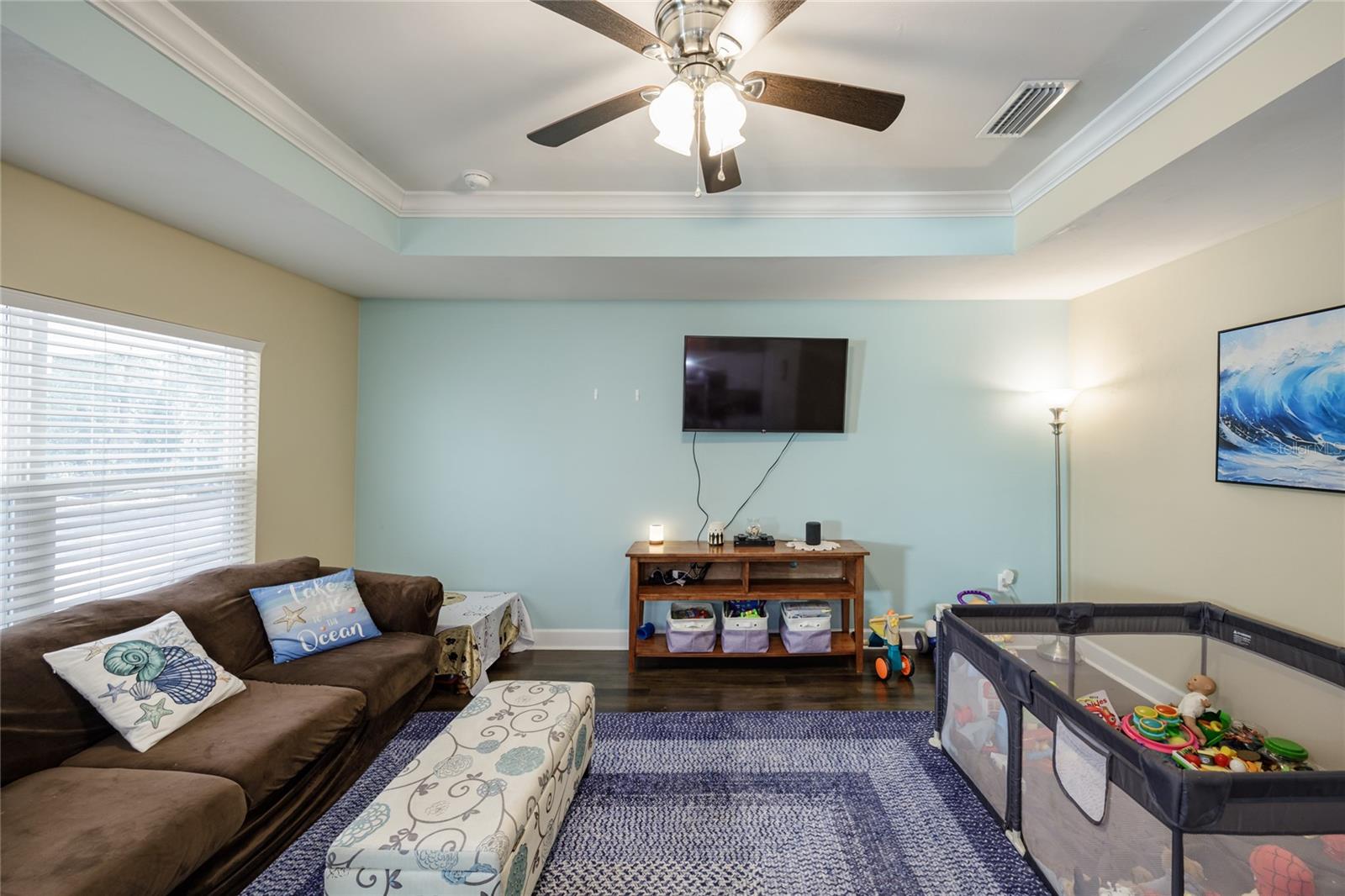 Image 19 of 39 For 667 Stephens Street