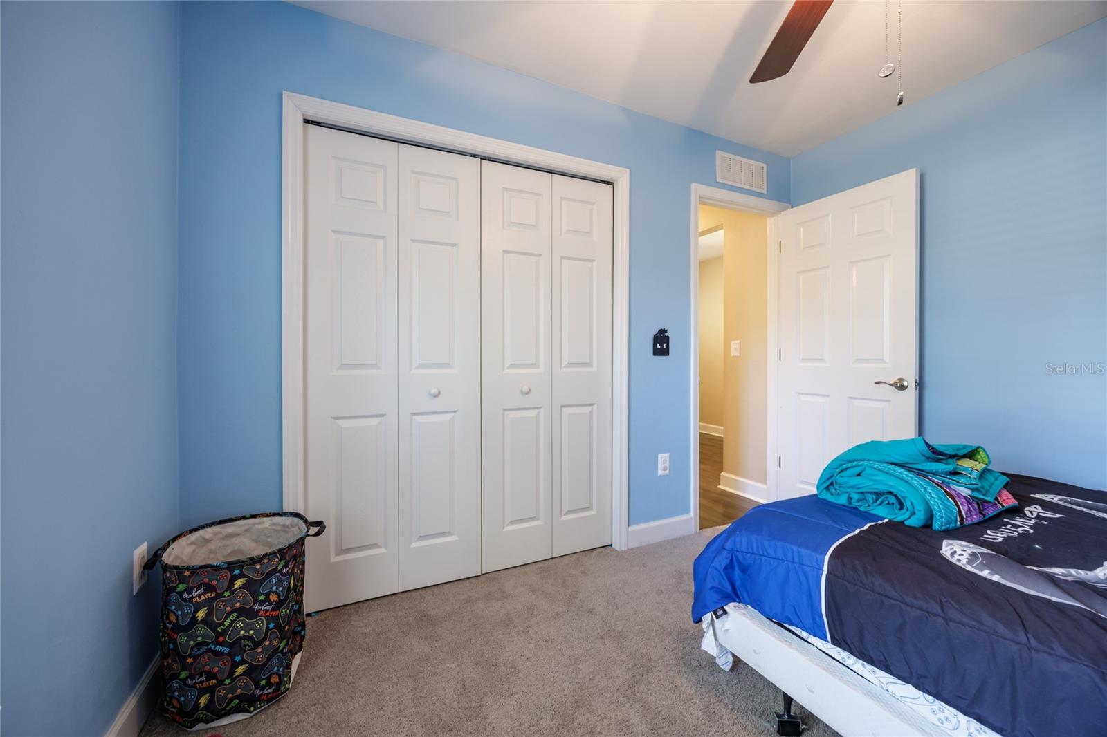 Image 22 of 39 For 667 Stephens Street