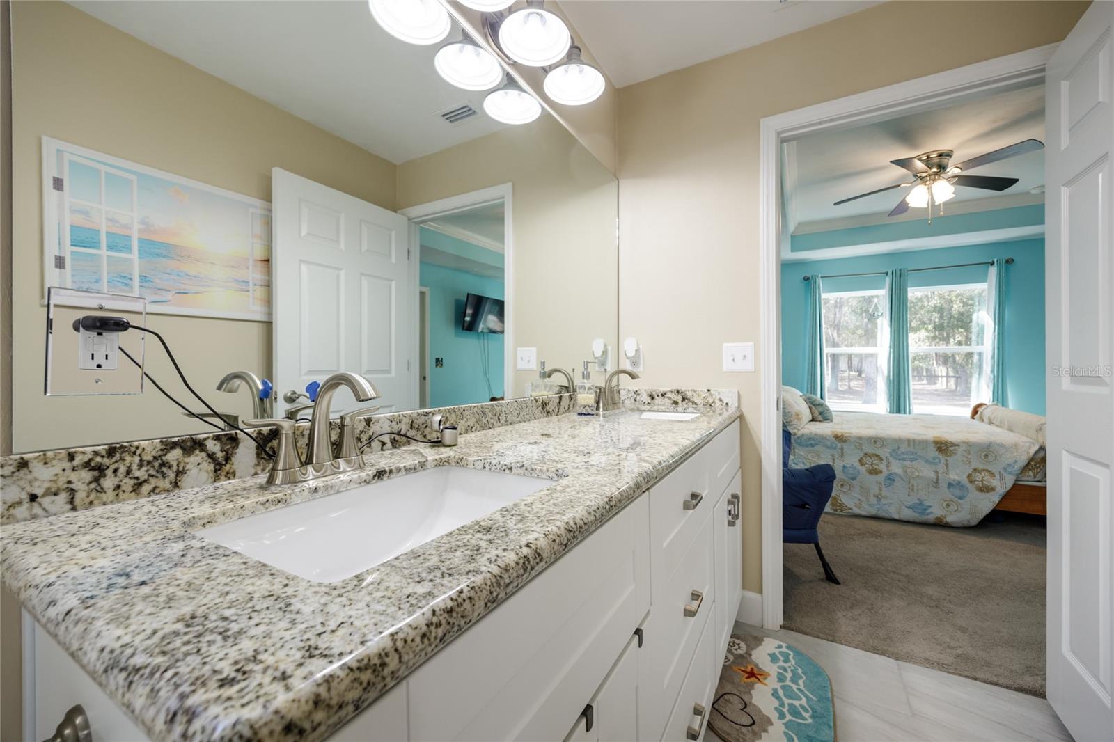 Image 32 of 39 For 667 Stephens Street