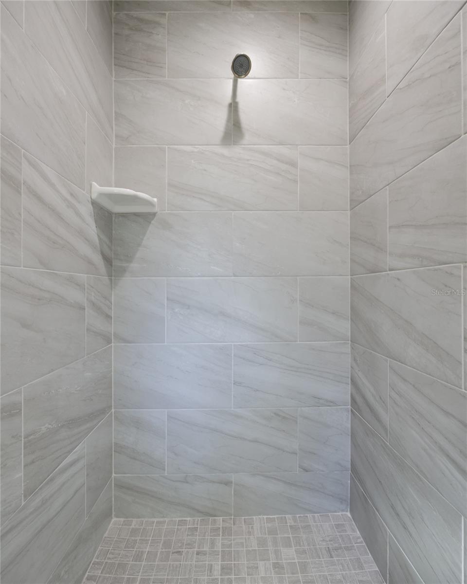 Image 34 of 39 For 667 Stephens Street