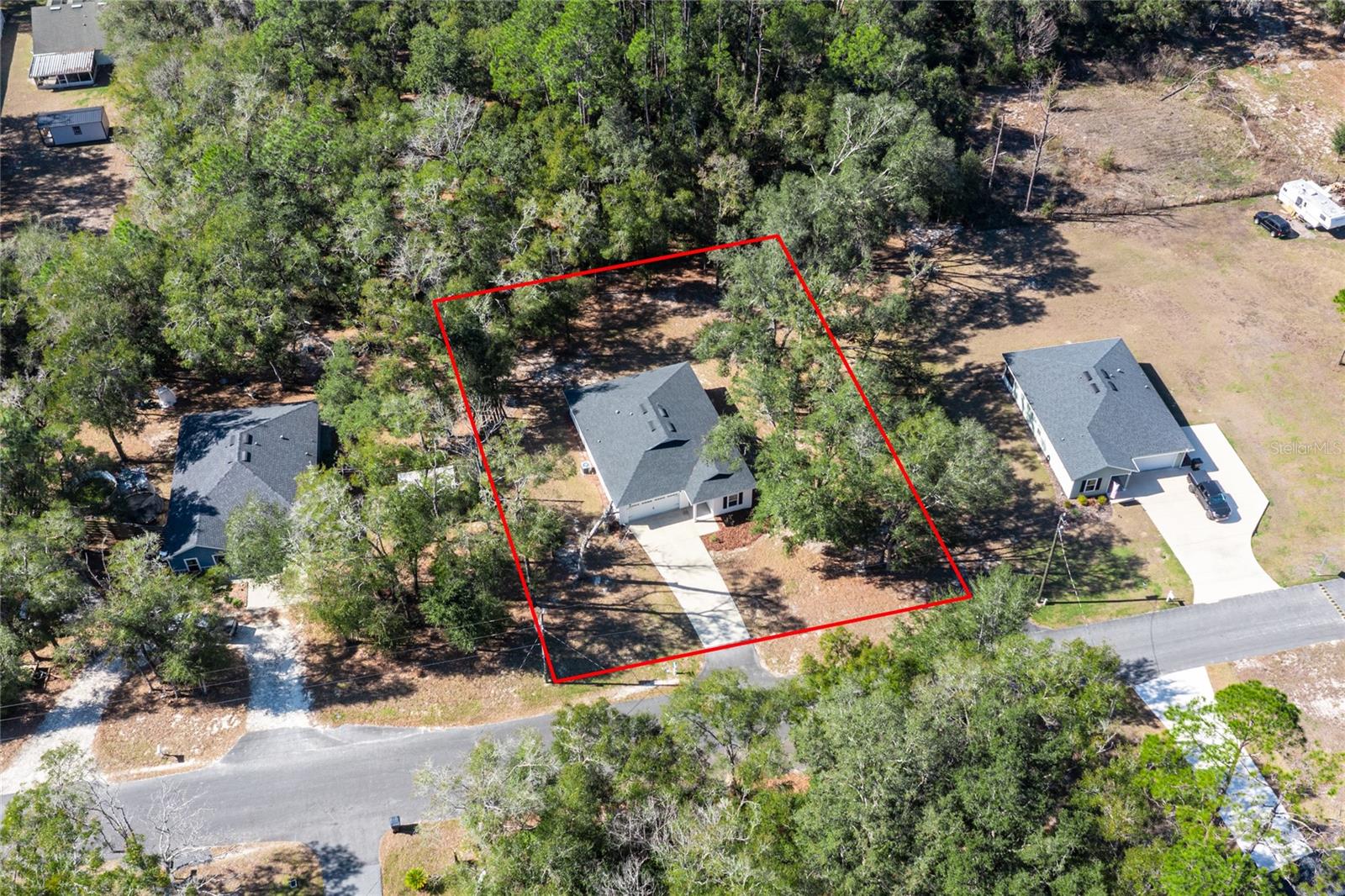 Image 4 of 39 For 667 Stephens Street