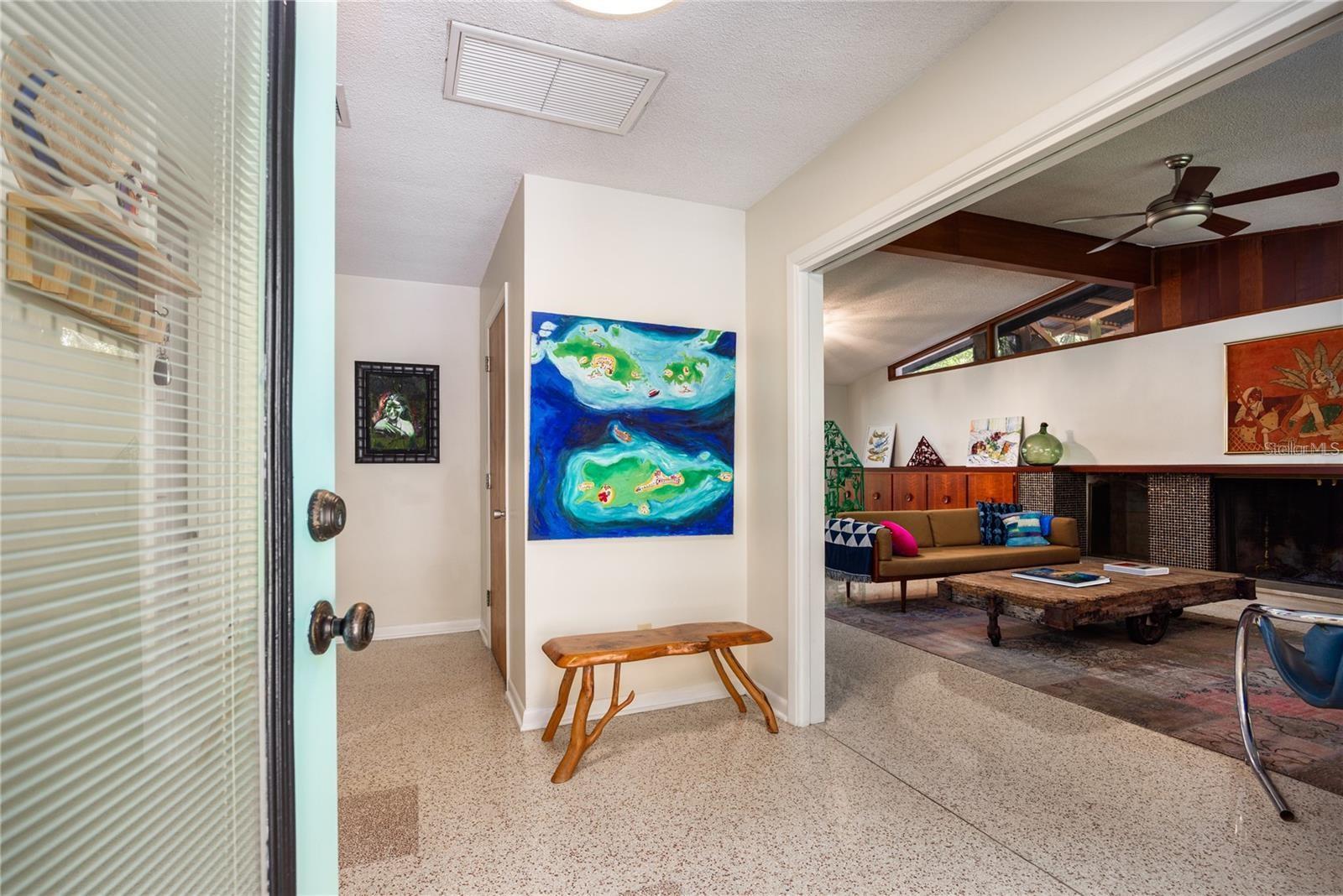 Listing photo id 10 for 415 32nd Street