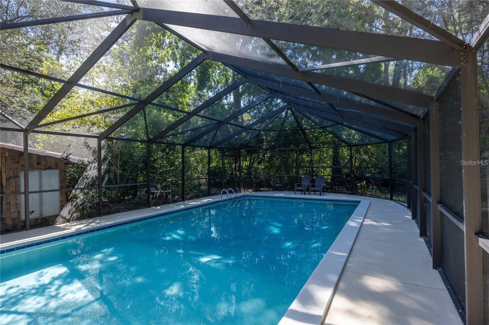 Listing photo id 27 for 415 32nd Street