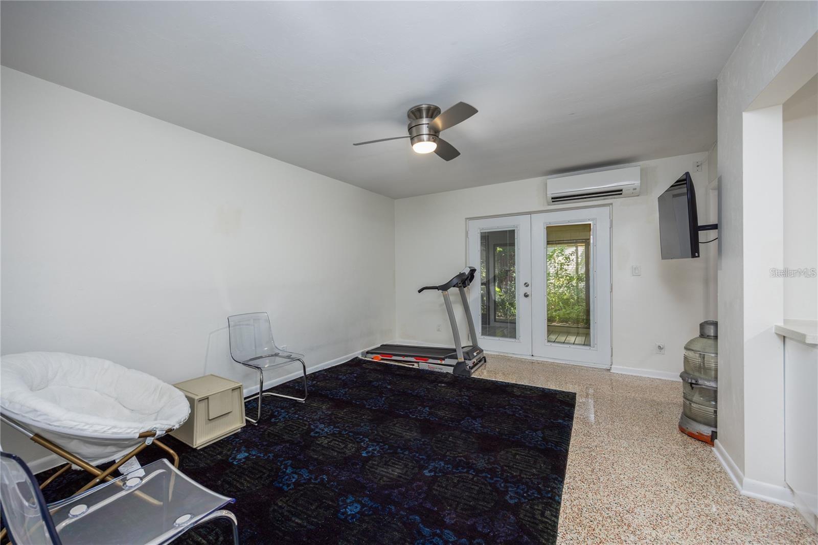 Listing photo id 45 for 415 32nd Street