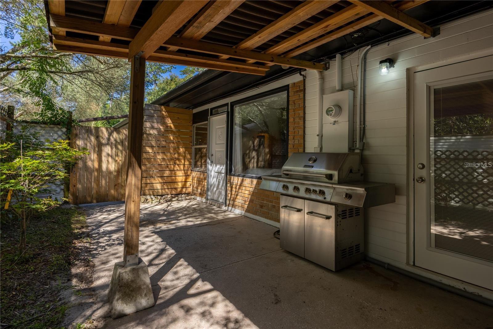 Listing photo id 53 for 415 32nd Street