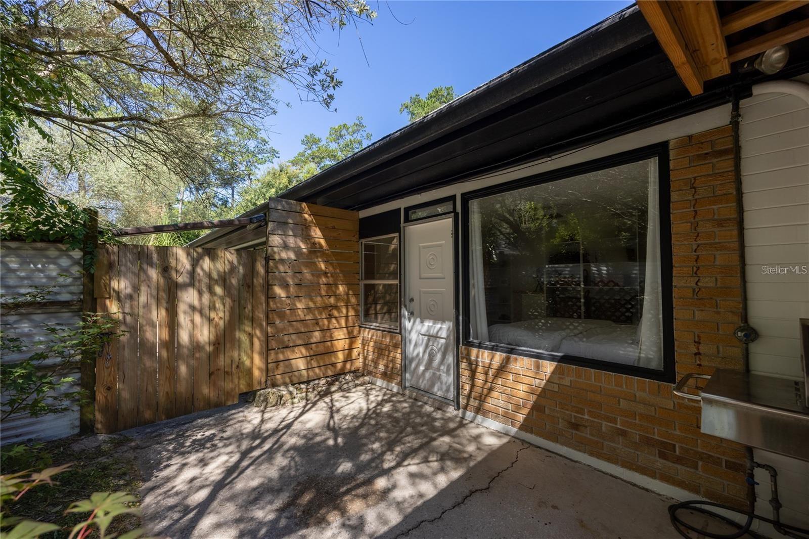 Listing photo id 54 for 415 32nd Street