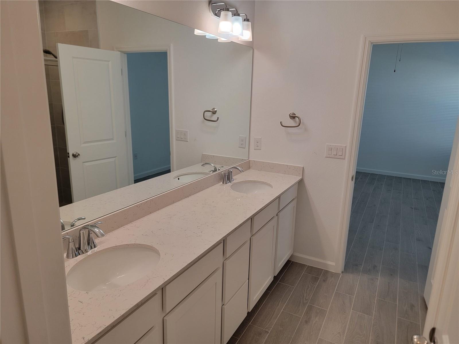 Image 27 of 40 For 4462 14 Loop