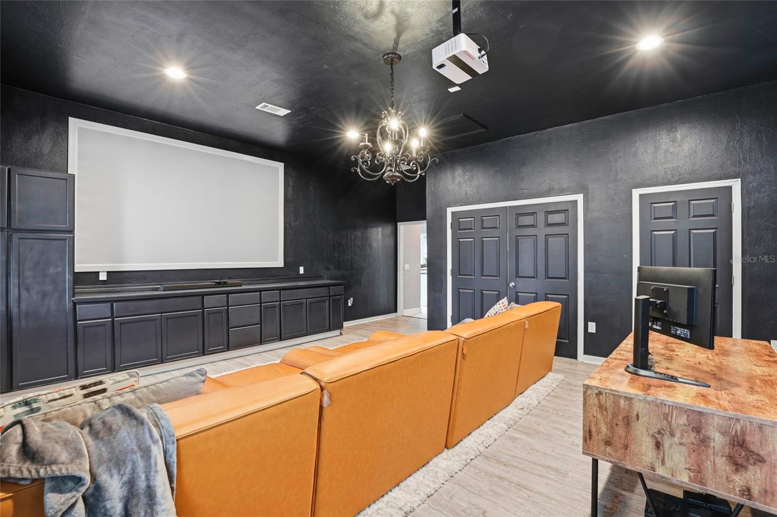 Image 34 of 76 For 9127 84th Street