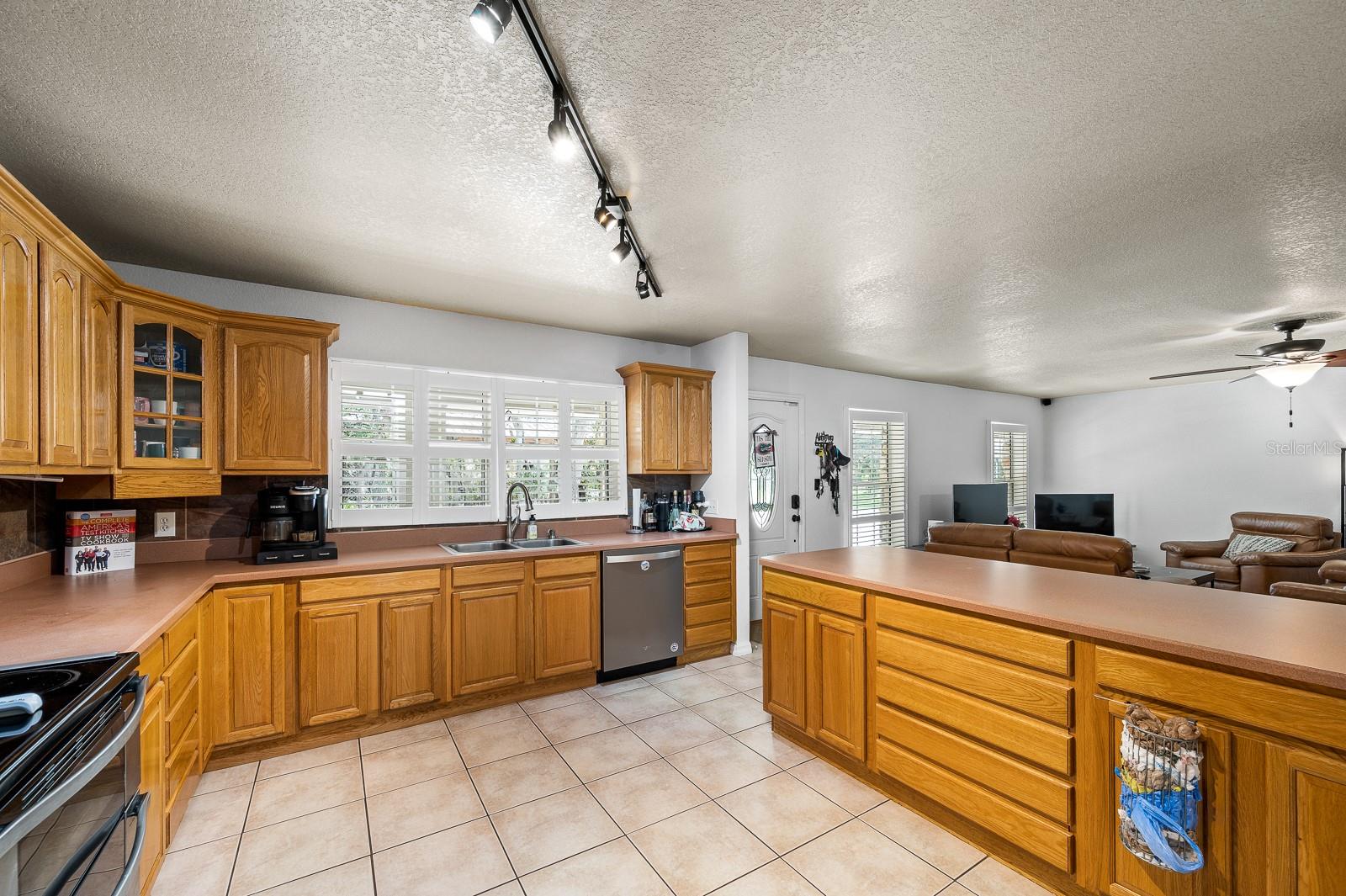 Image 25 of 48 For 11490 109th Place