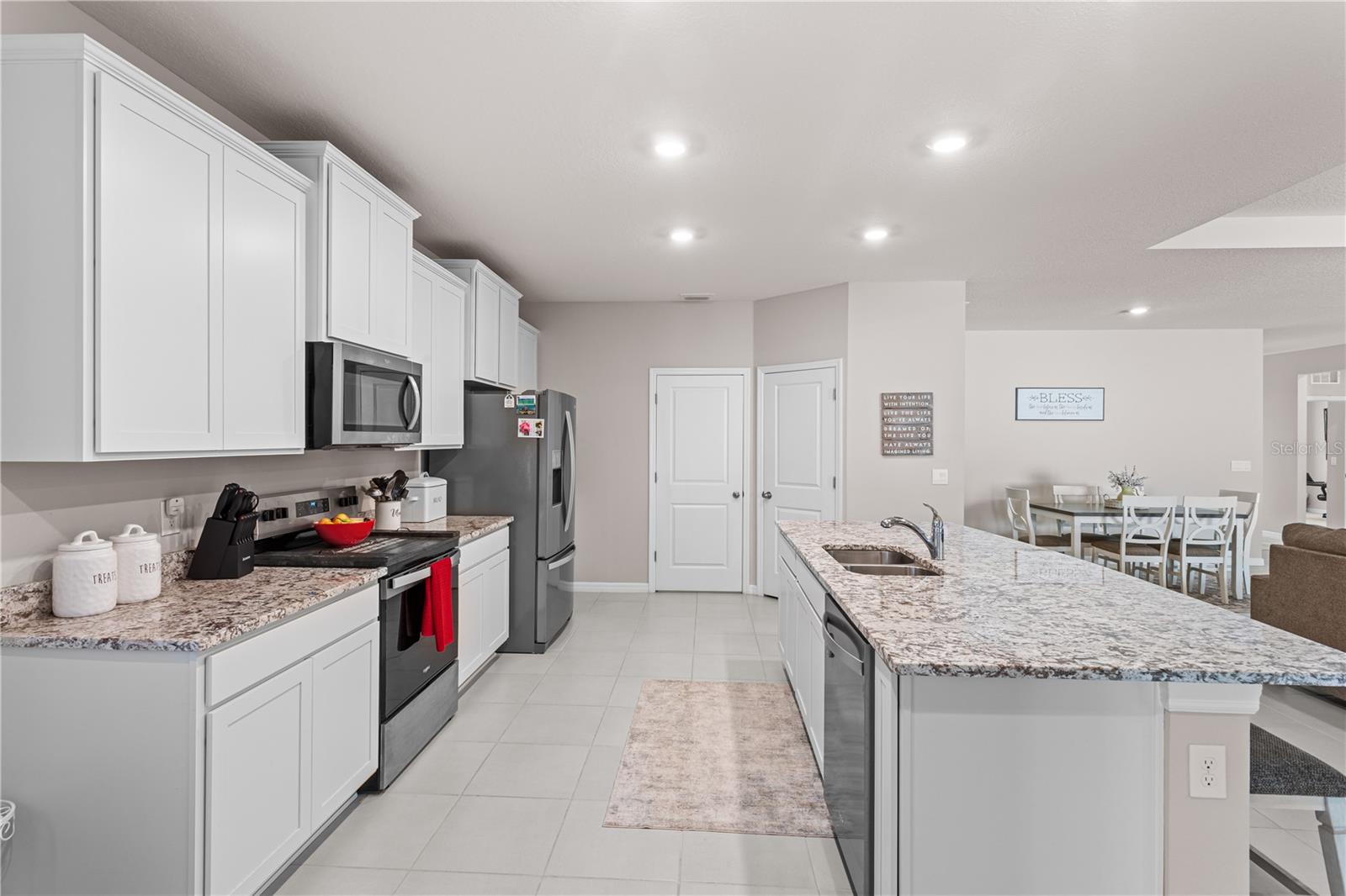 Image 10 of 31 For 17852 172nd Avenue