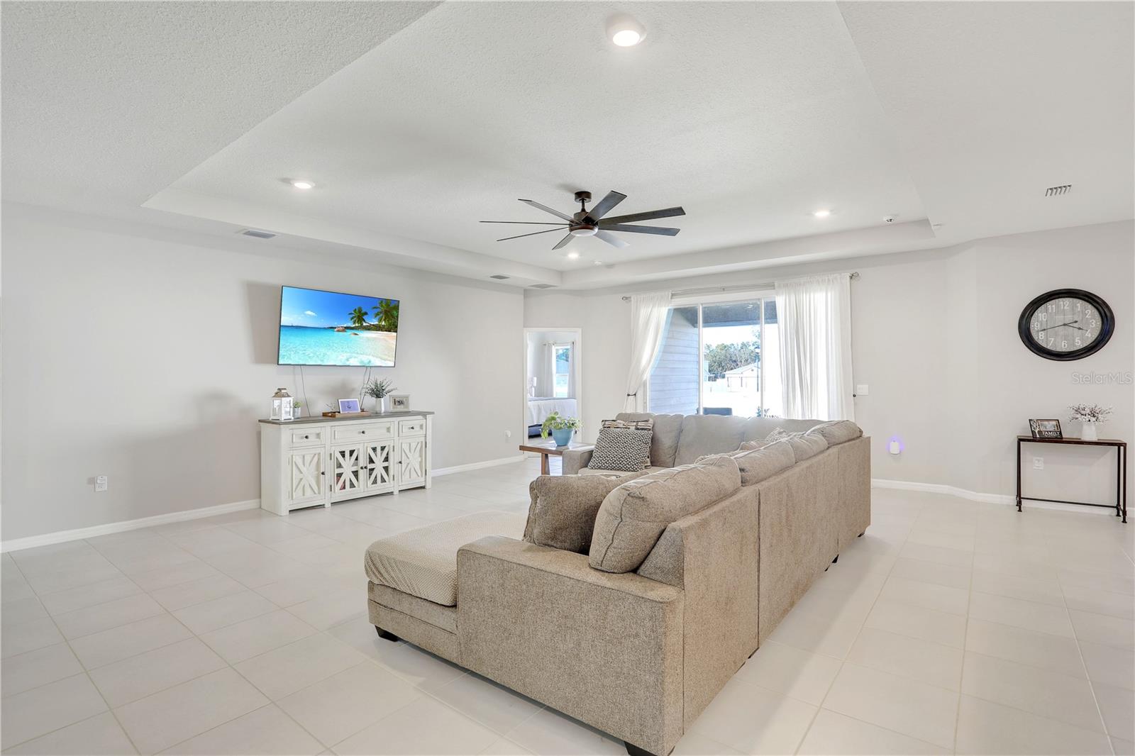 Image 4 of 31 For 17852 172nd Avenue