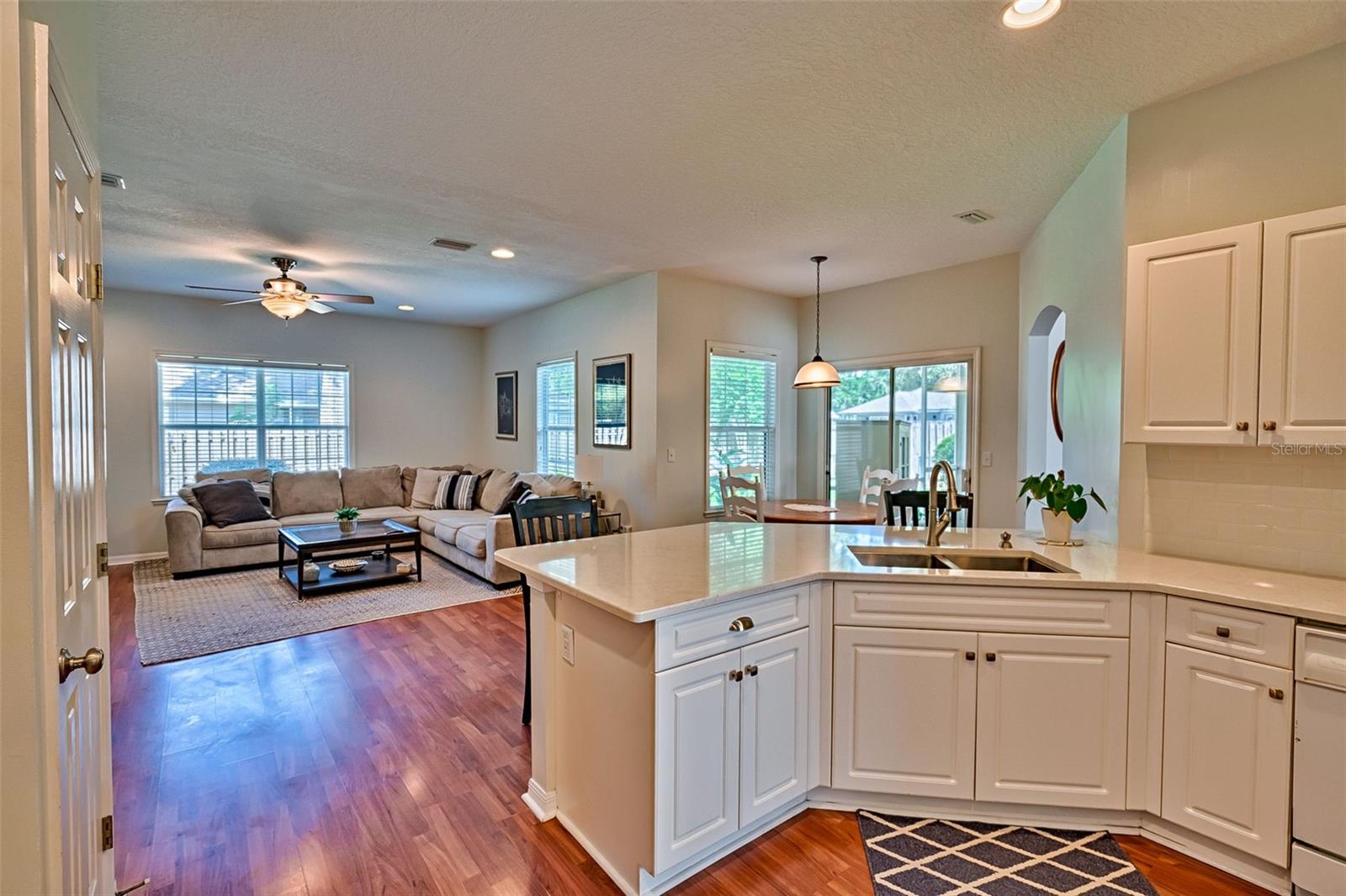 Image 13 of 37 For 6618 83rd Terrace