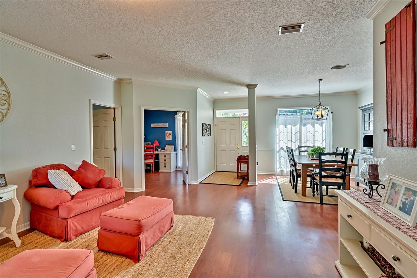 Image 9 of 37 For 6618 83rd Terrace