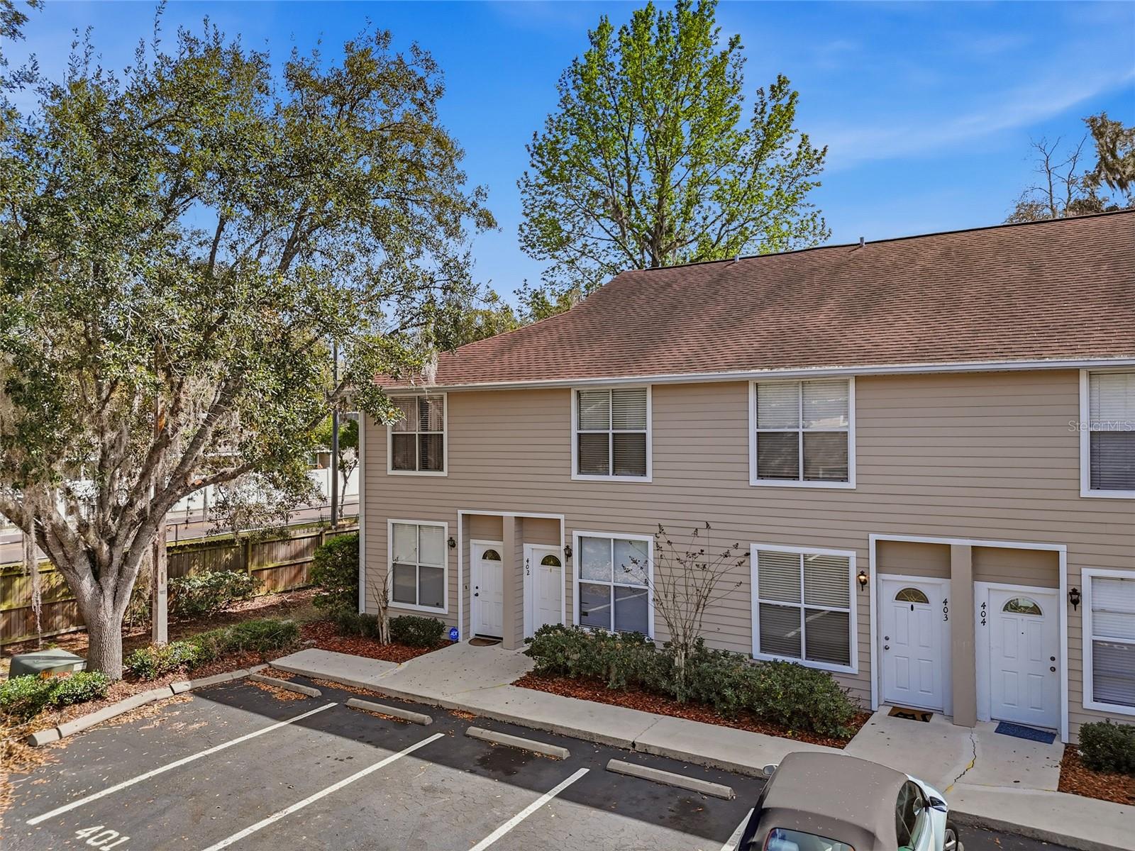 Image 2 of 28 For 3901 20th Avenue 401