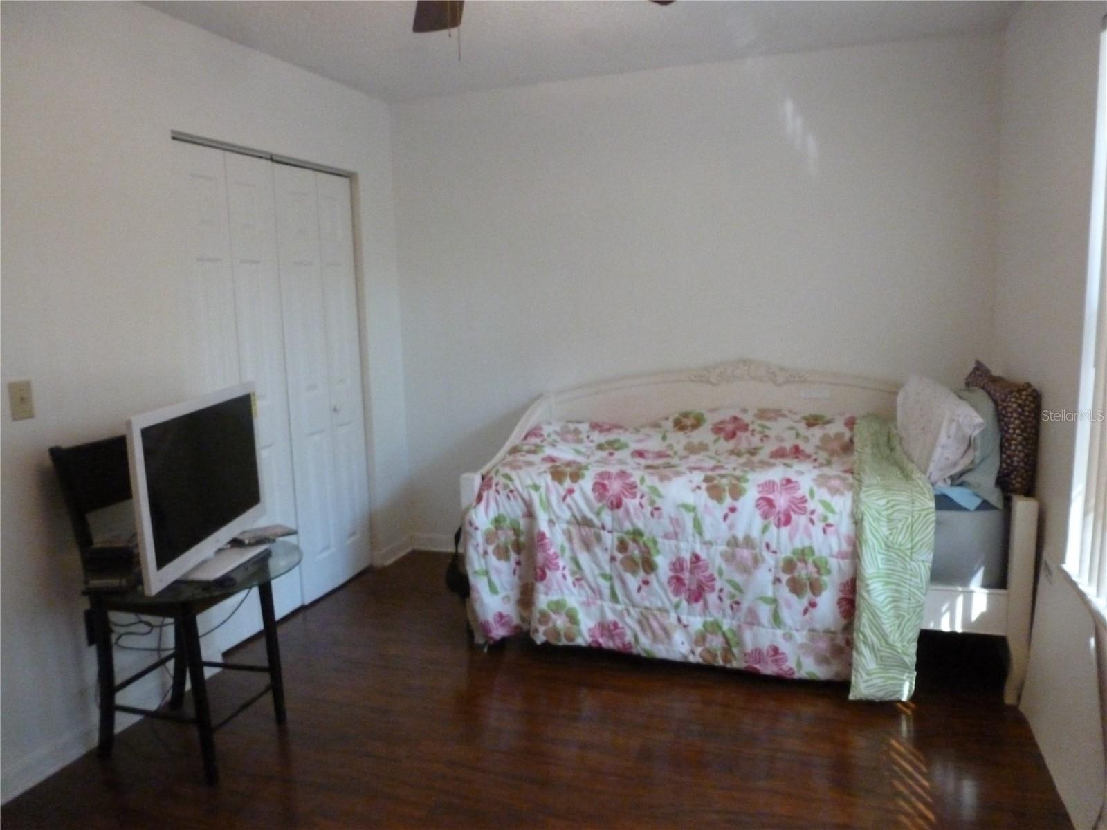 Image 14 of 31 For 5935 230th Terrace