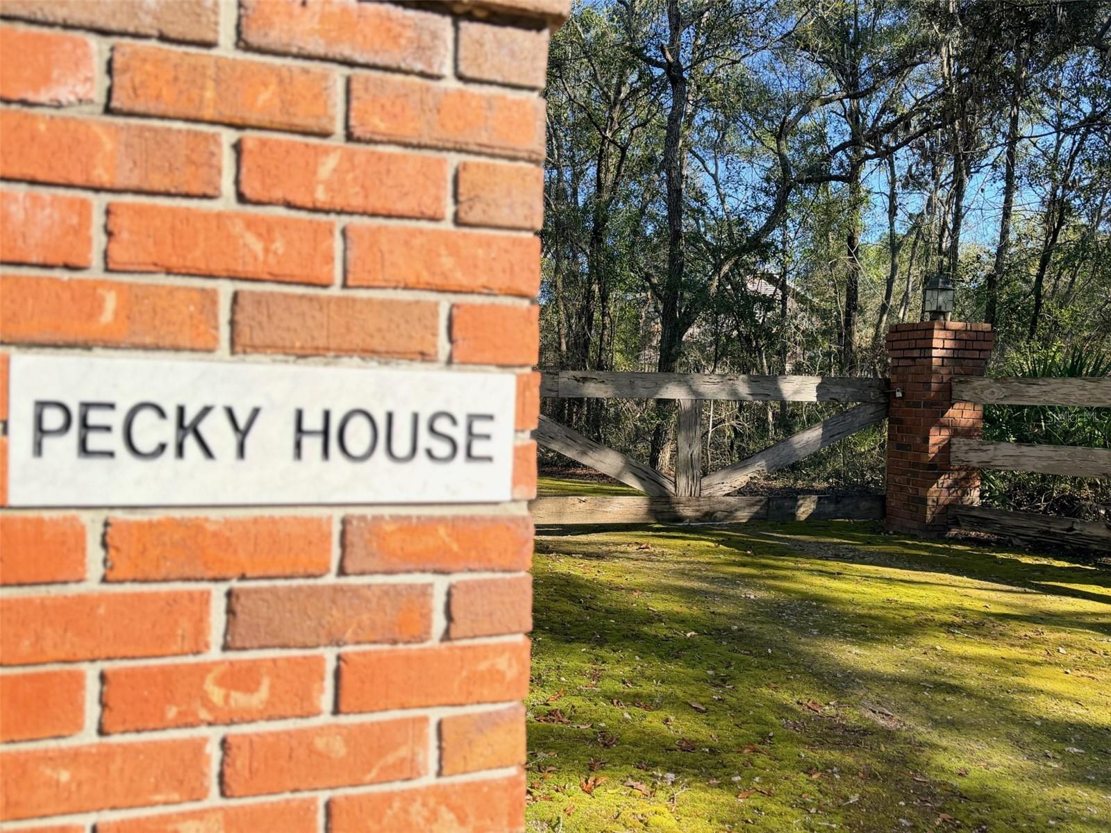 Image 2 of 76 For 127 930 Street