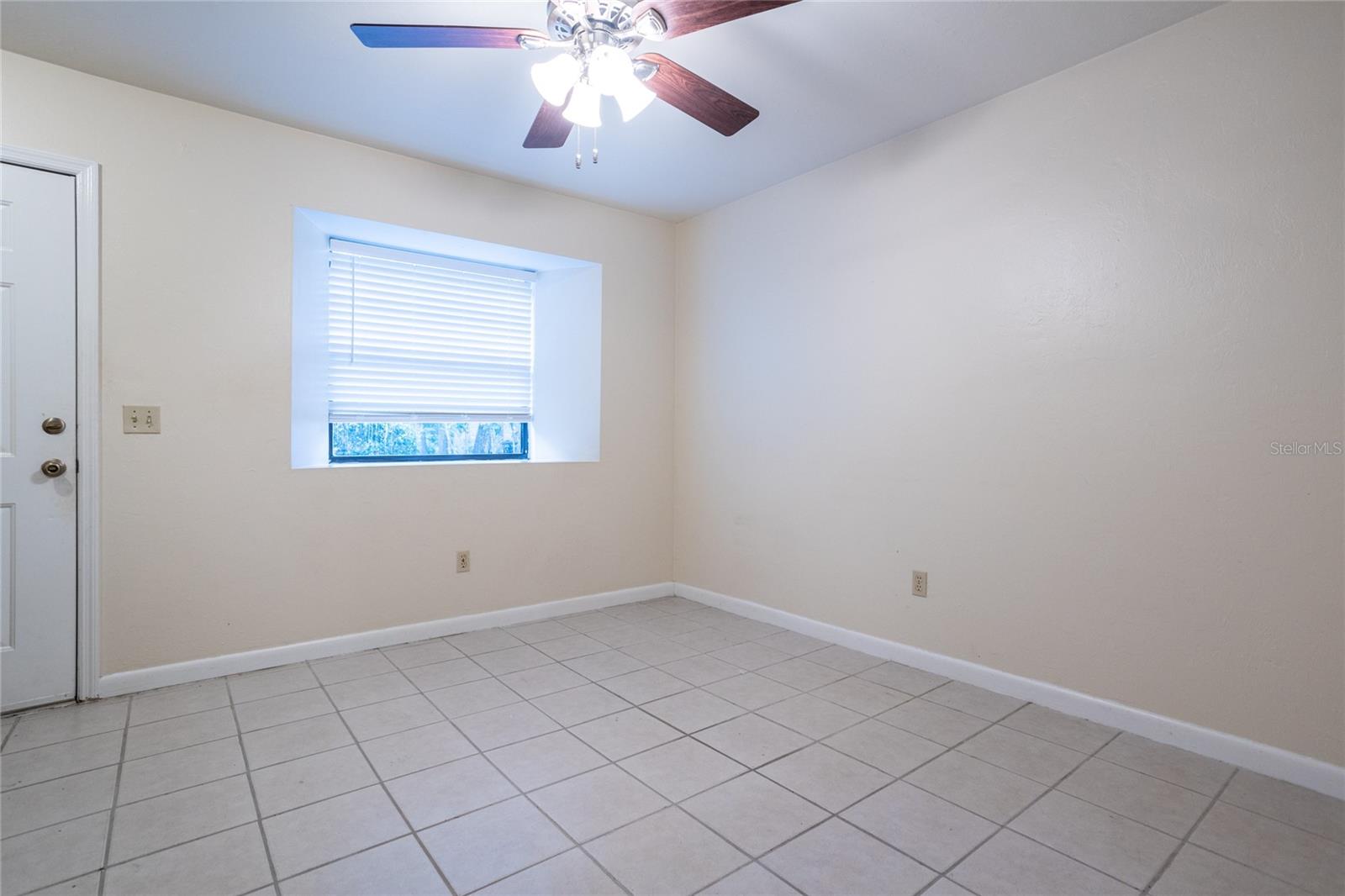 Image 5 of 27 For 4651 44th Lane