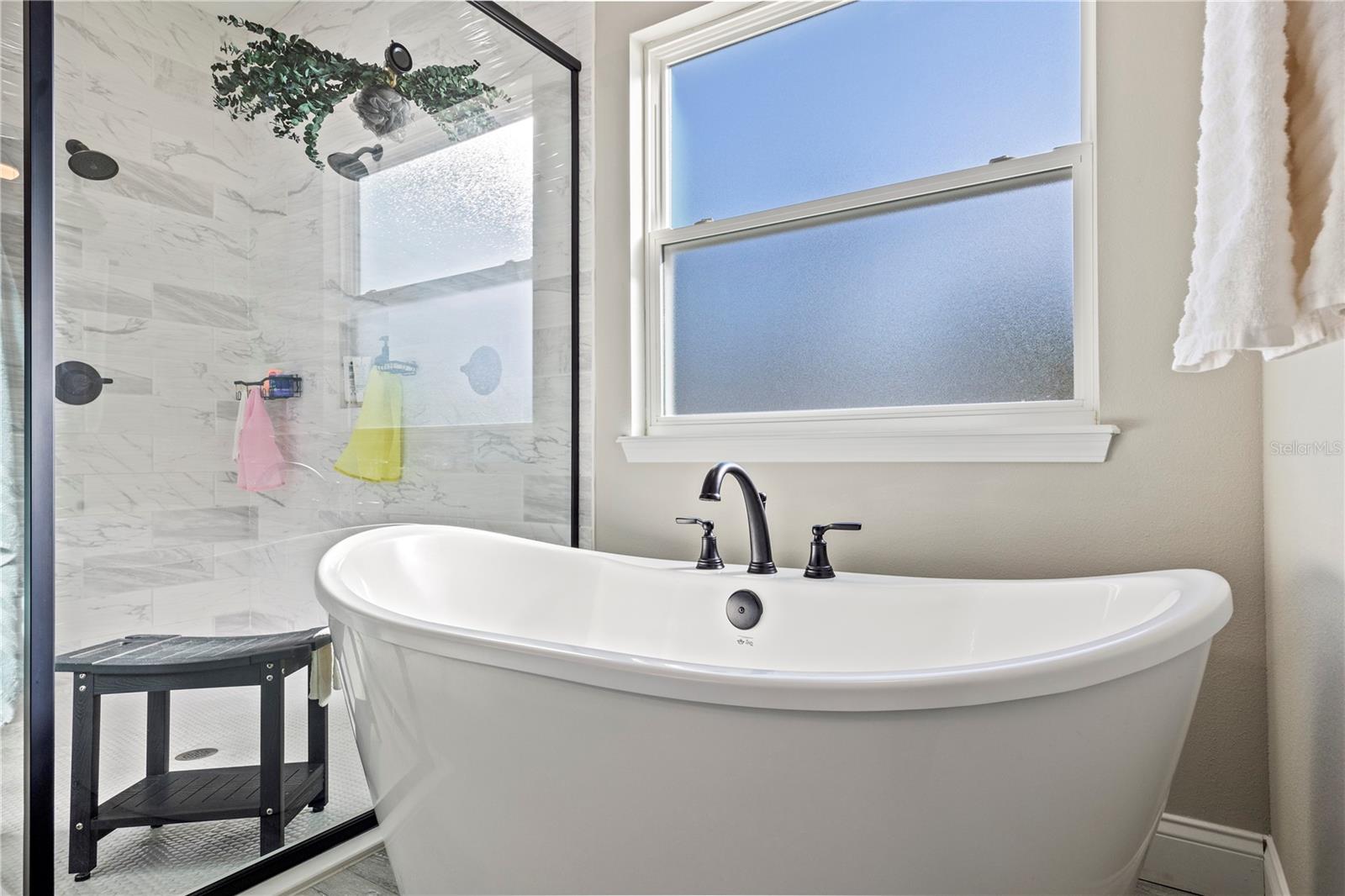 Image 14 of 27 For 15985 72nd Lane