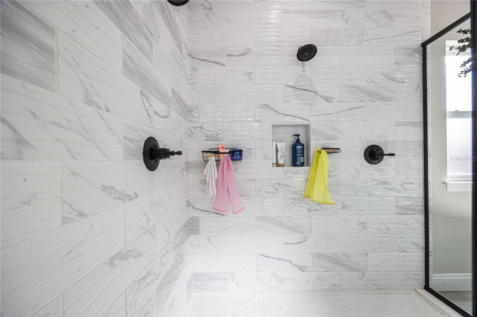 Image 16 of 27 For 15985 72nd Lane