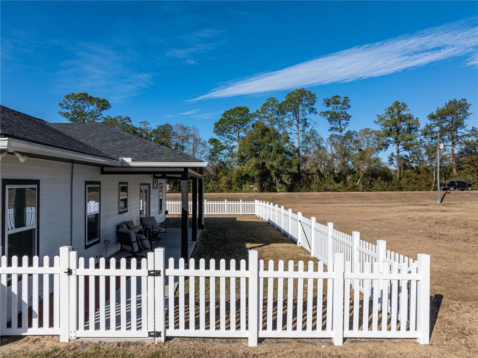 Image 23 of 27 For 15985 72nd Lane