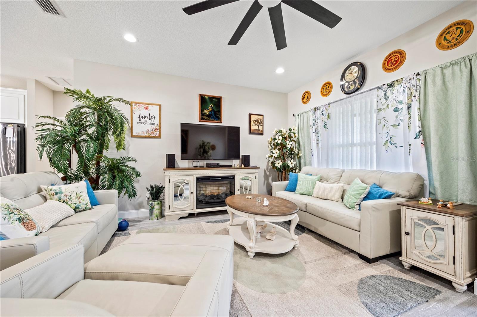 Image 5 of 27 For 15985 72nd Lane