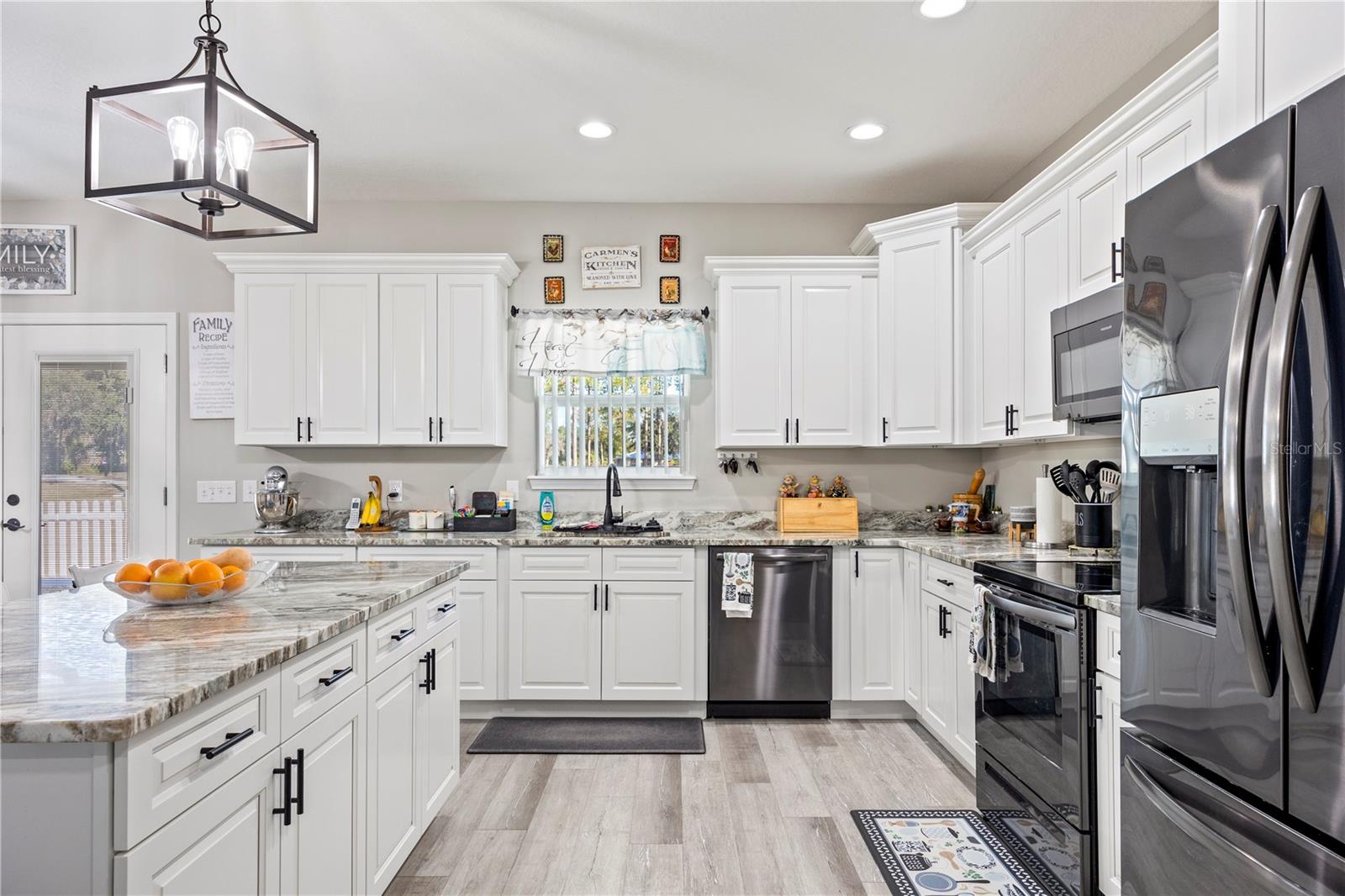 Image 7 of 27 For 15985 72nd Lane