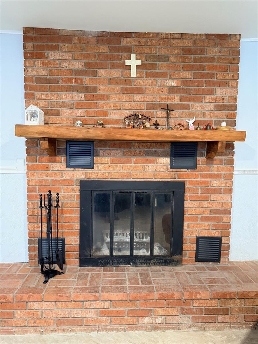 Image 12 of 44 For 12 Palm Drive