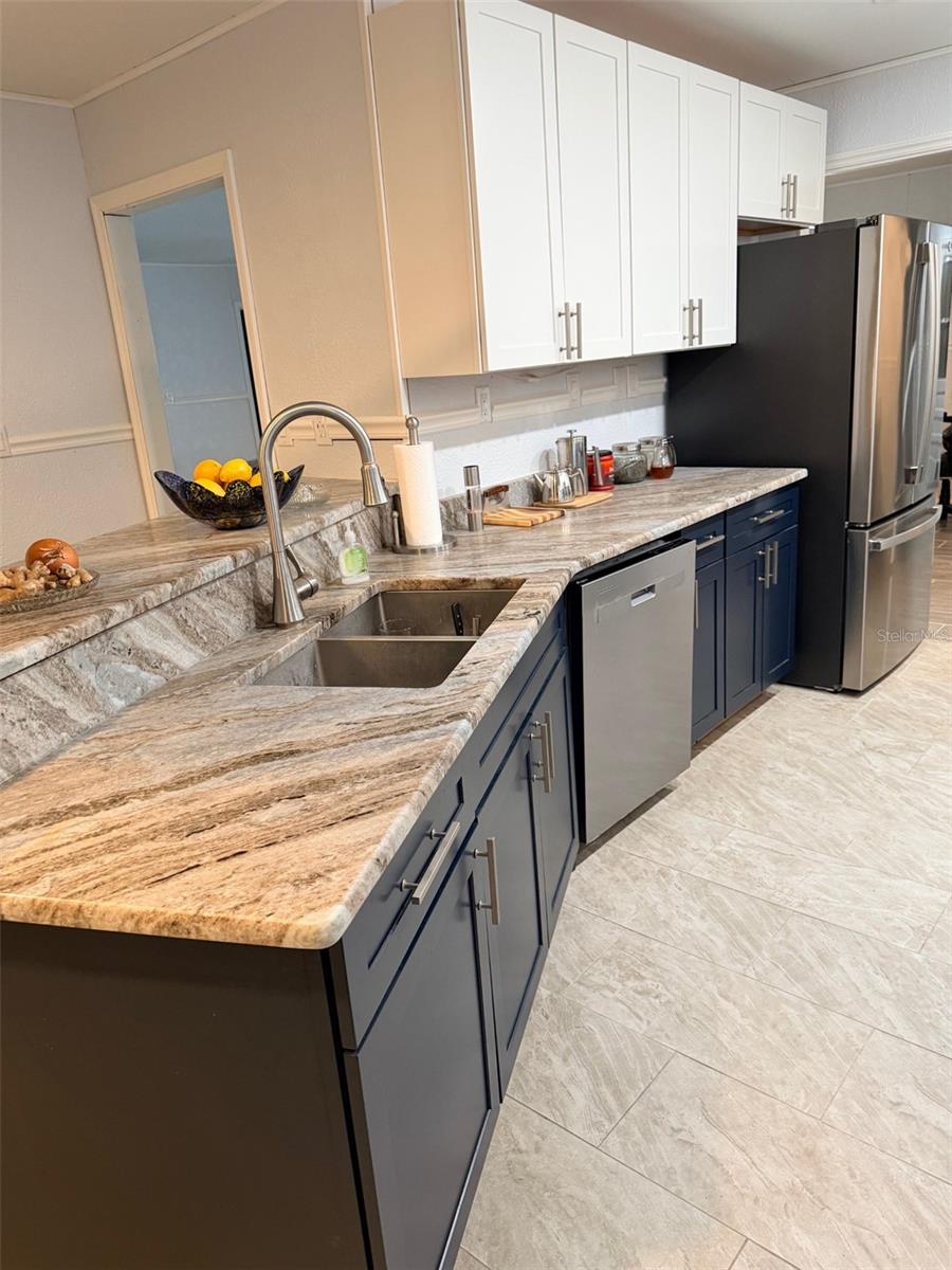 Image 18 of 44 For 12 Palm Drive