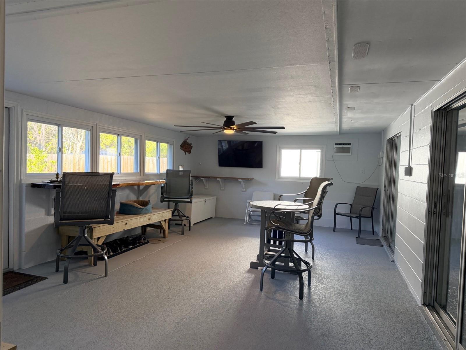 Image 32 of 44 For 12 Palm Drive