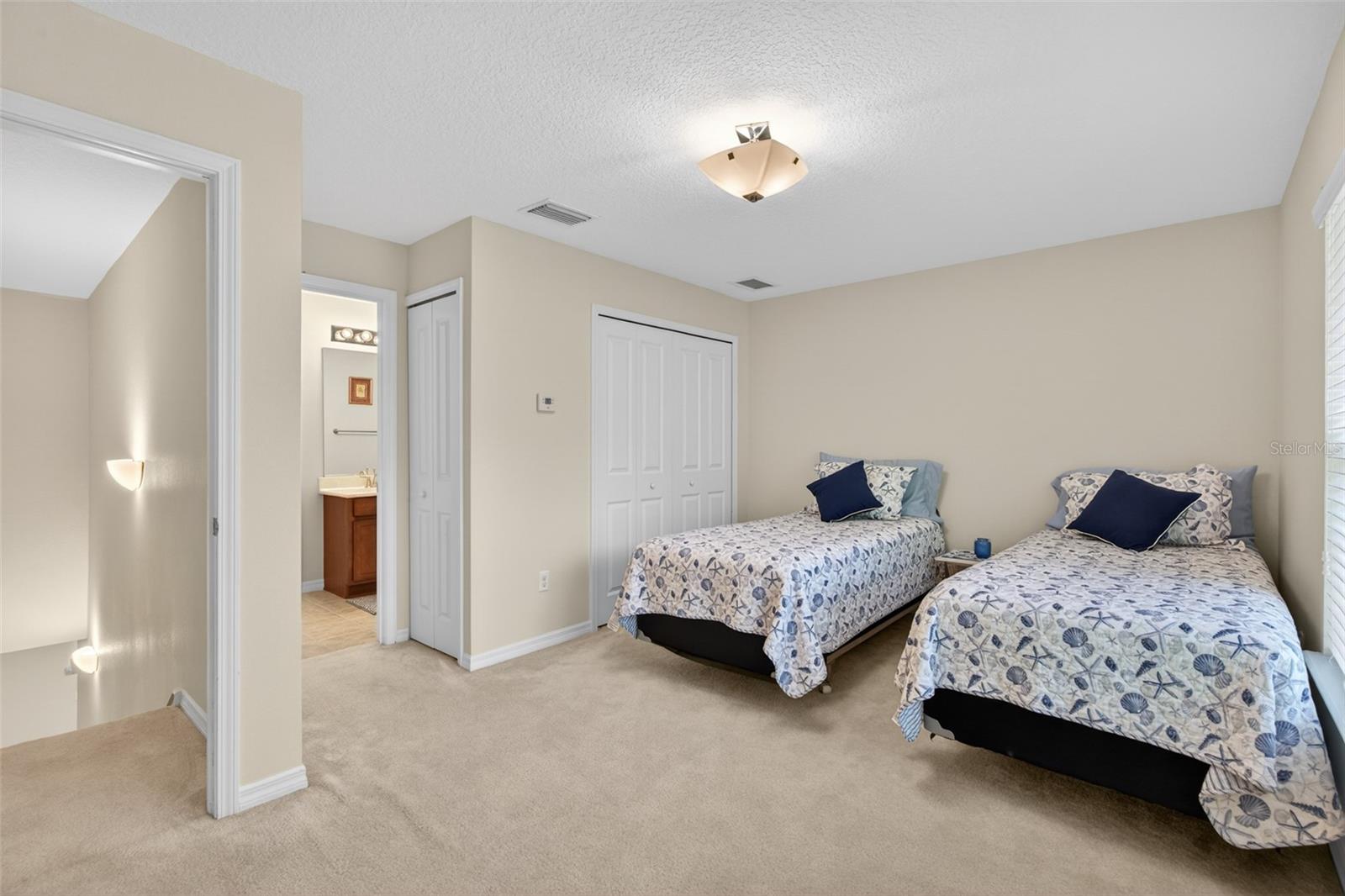 Image 33 of 77 For 1004 Kilkenny Lane