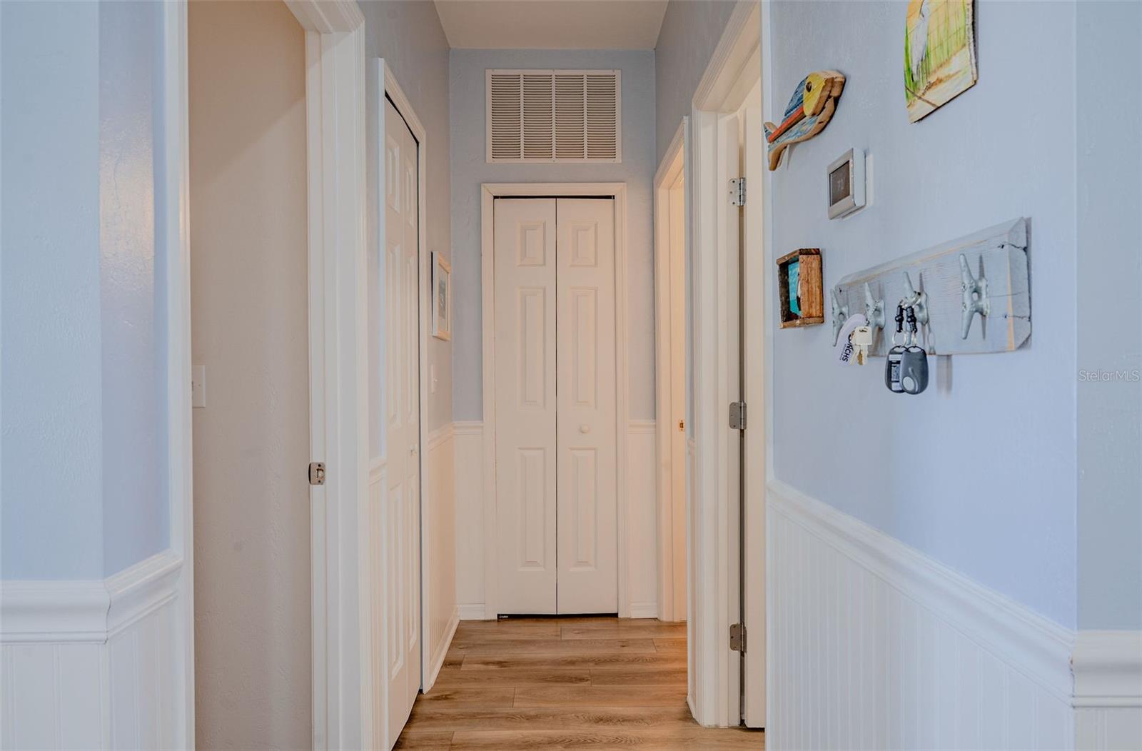 Image 11 of 43 For 502 Main Street 207