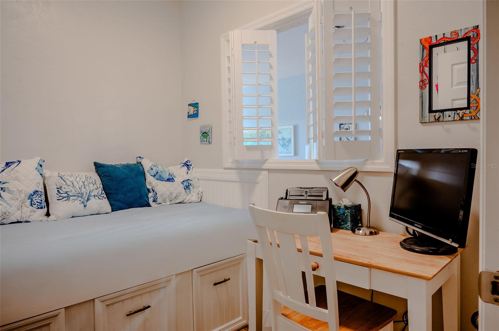 Image 12 of 43 For 502 Main Street 207