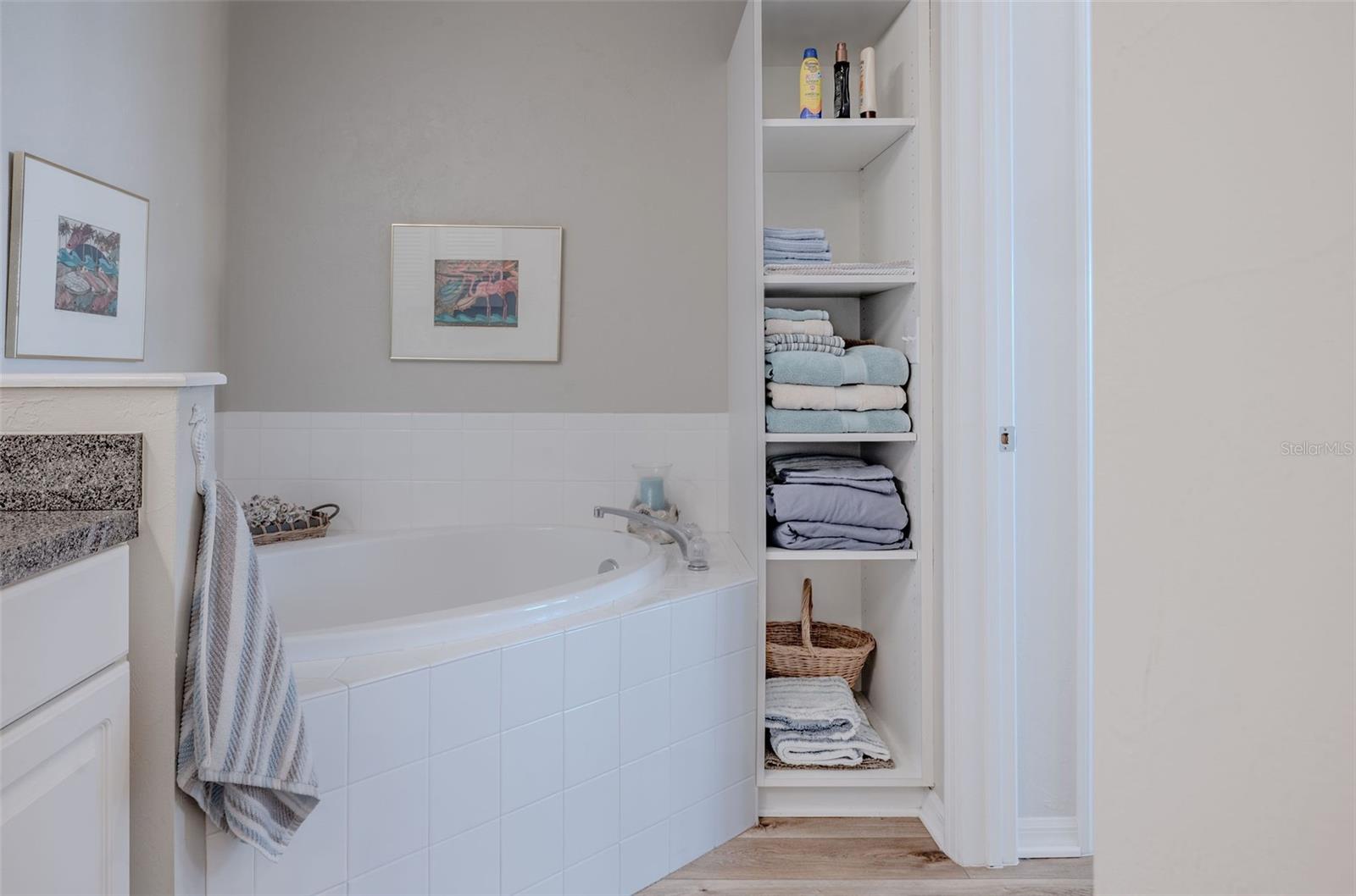 Image 21 of 43 For 502 Main Street 207