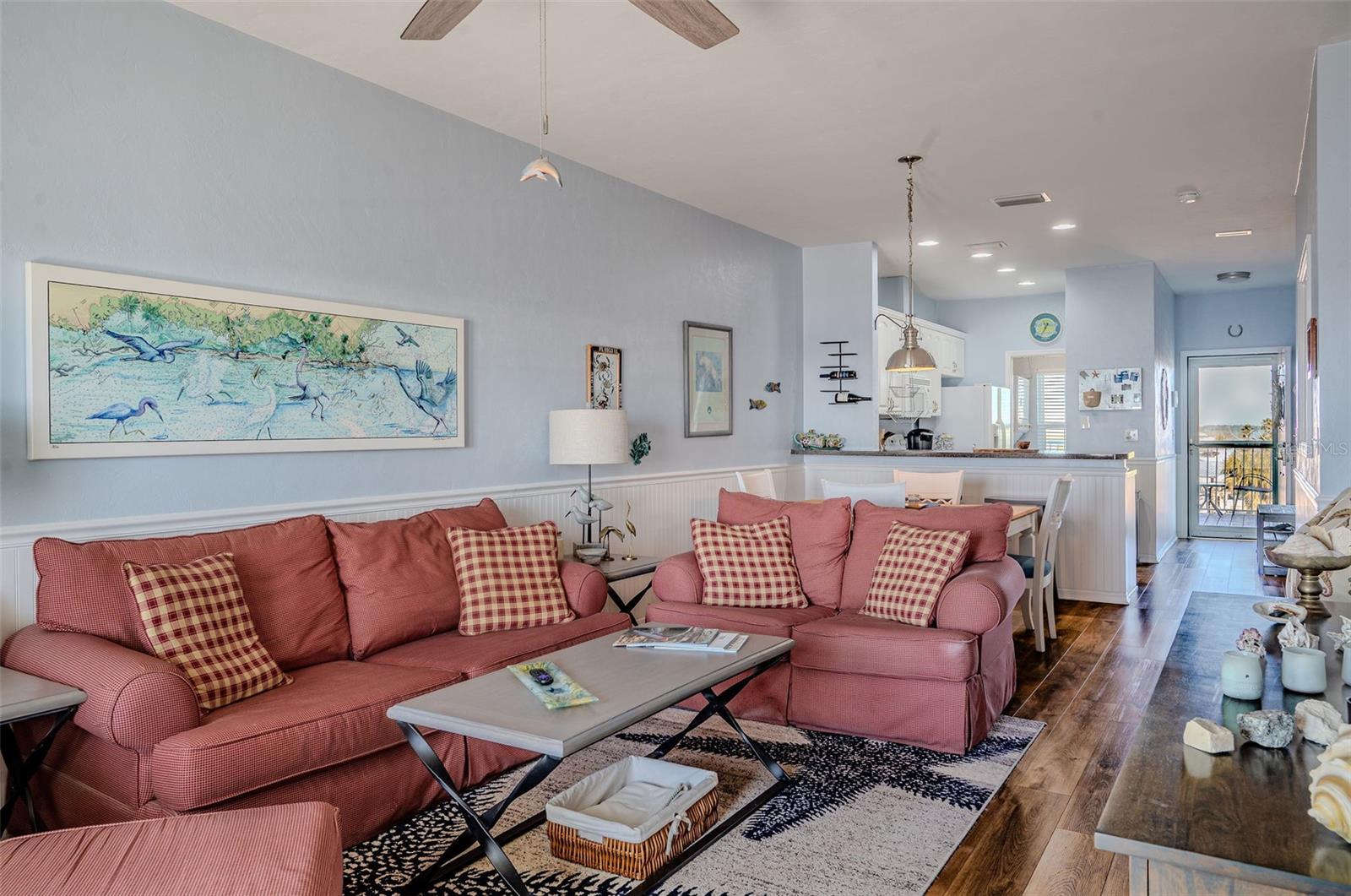 Image 9 of 43 For 502 Main Street 207