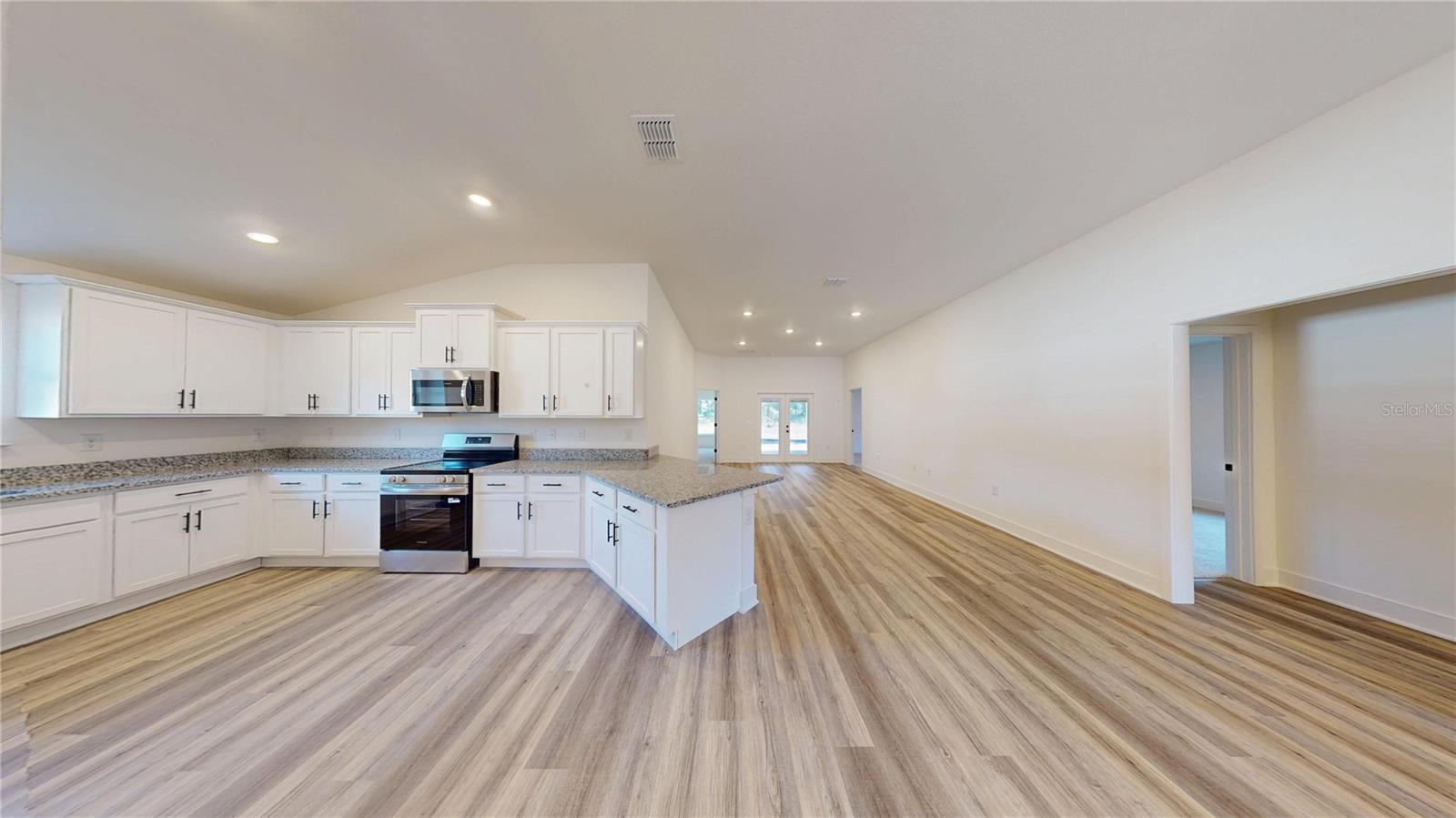 Image 13 of 52 For 16913 176th Way