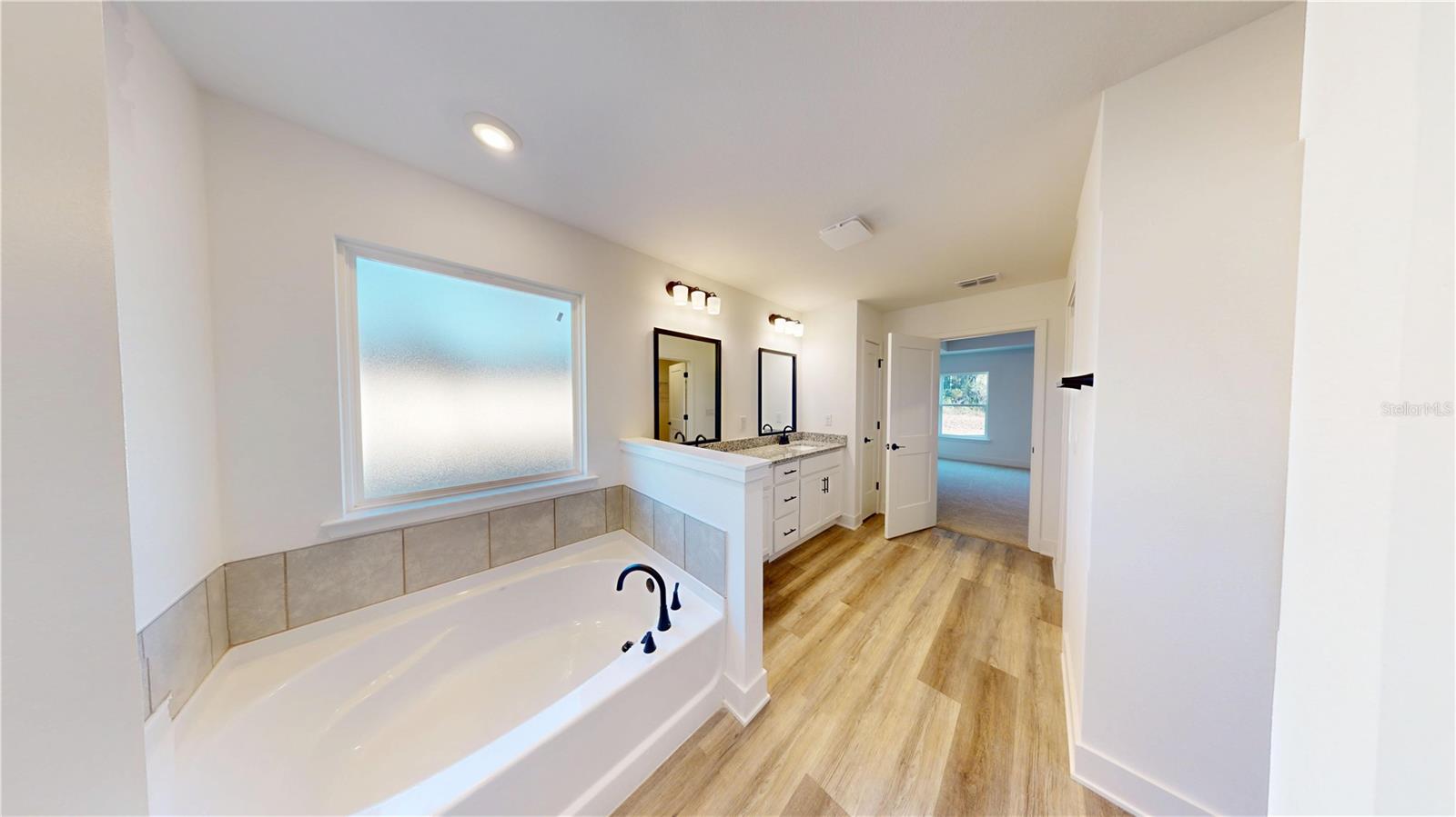 Image 47 of 52 For 16913 176th Way