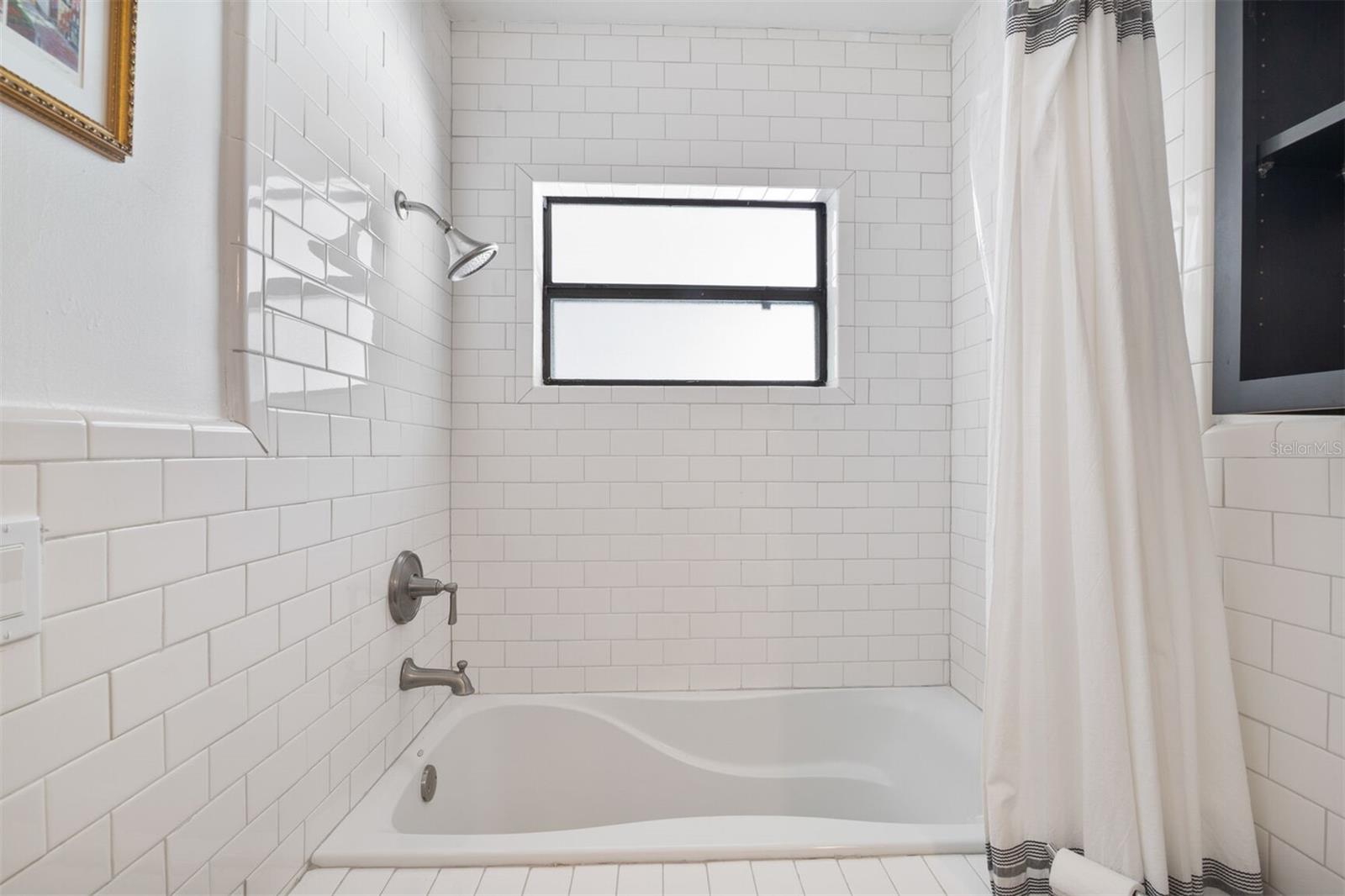 Image 18 of 44 For 3110 2nd Avenue