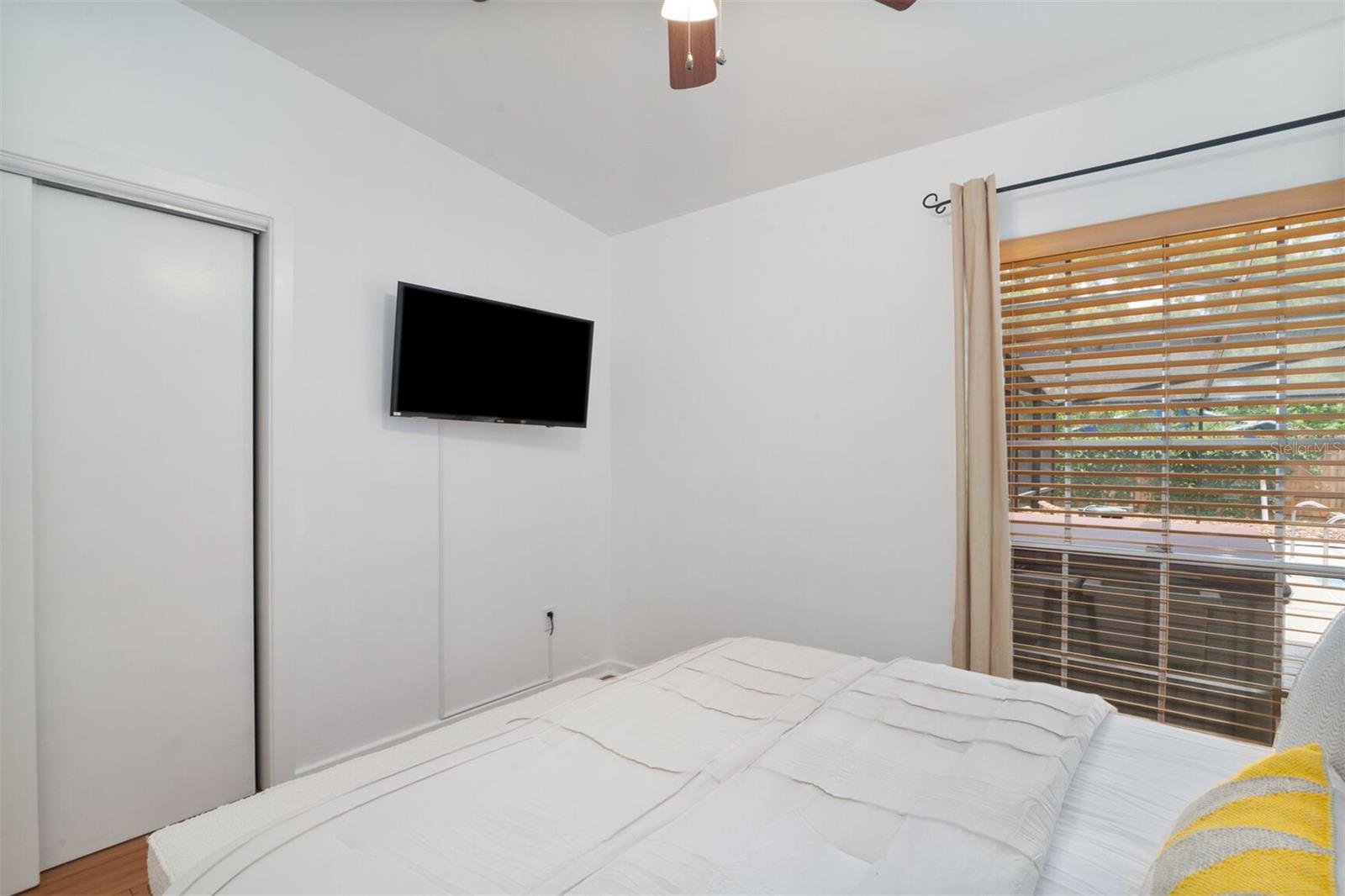 Image 21 of 44 For 3110 2nd Avenue