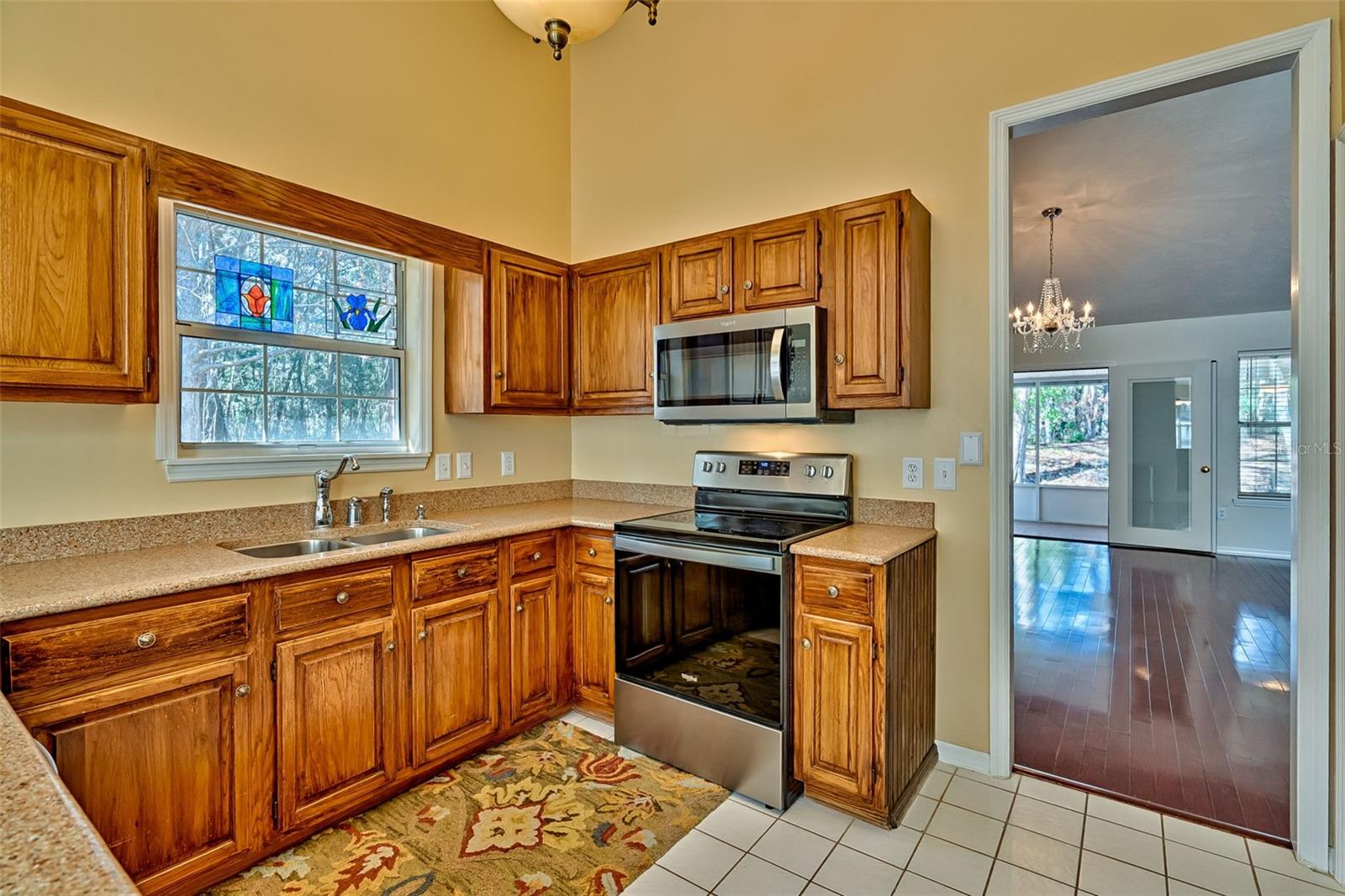 Image 10 of 33 For 23 48th Boulevard K