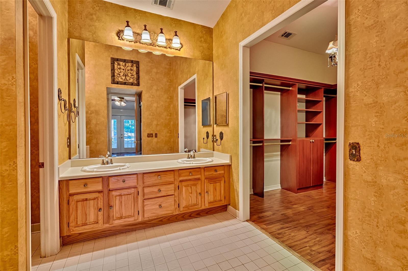 Image 14 of 33 For 23 48th Boulevard K